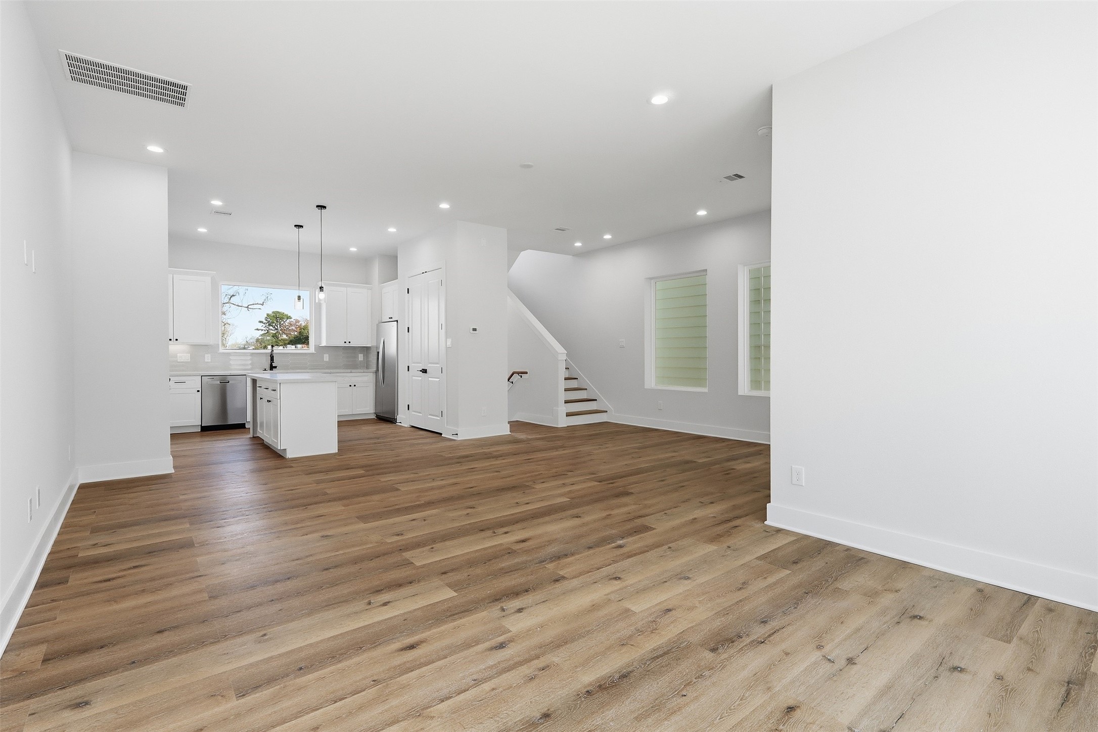 9405 Hammerly Boulevard, #E, Houston, TX 77080