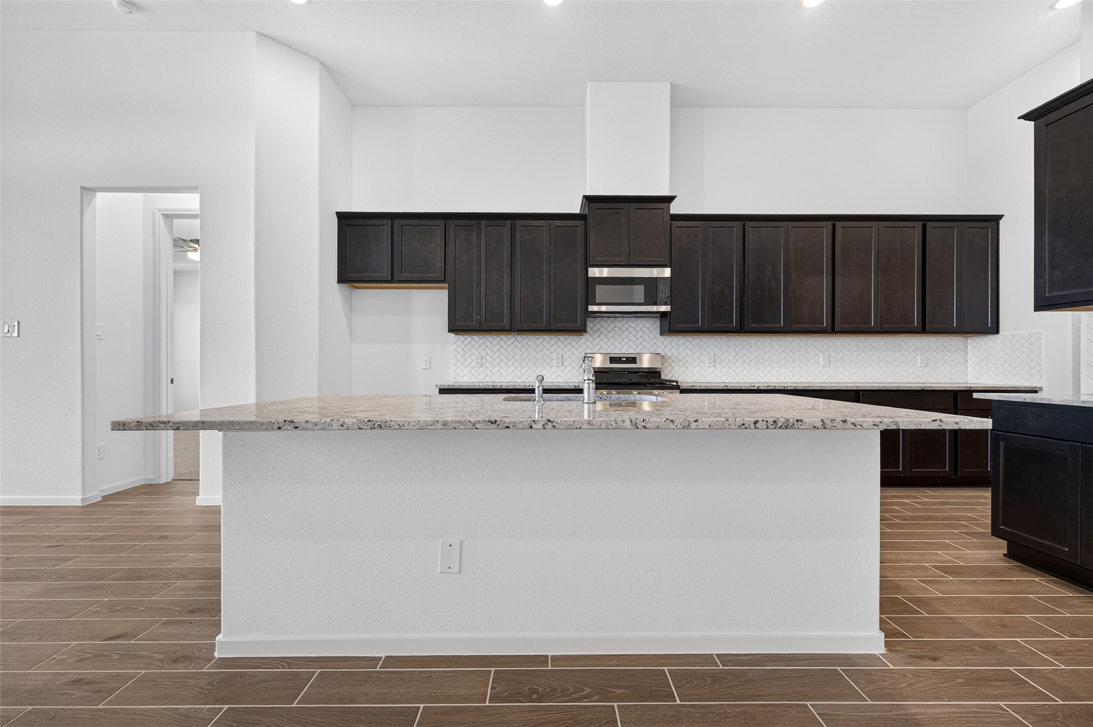 1052 Apple Ridge Road, Magnolia, TX 77355