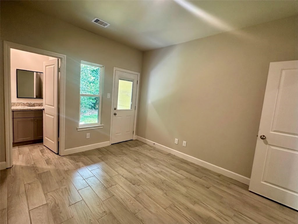 104 Turner Drive, Willis, TX 77378
