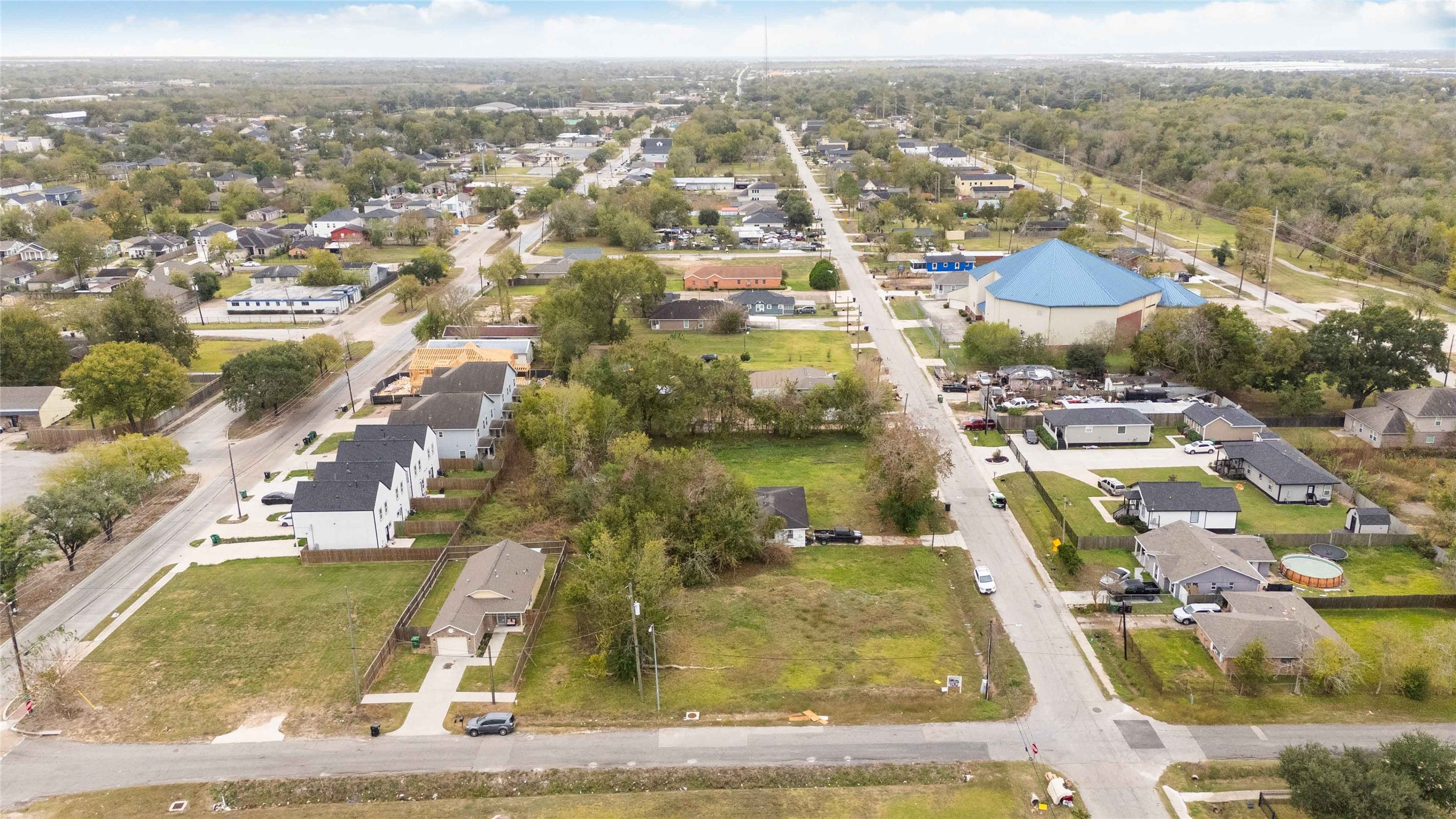 3720 Davenport Avenue, Houston, TX 77051