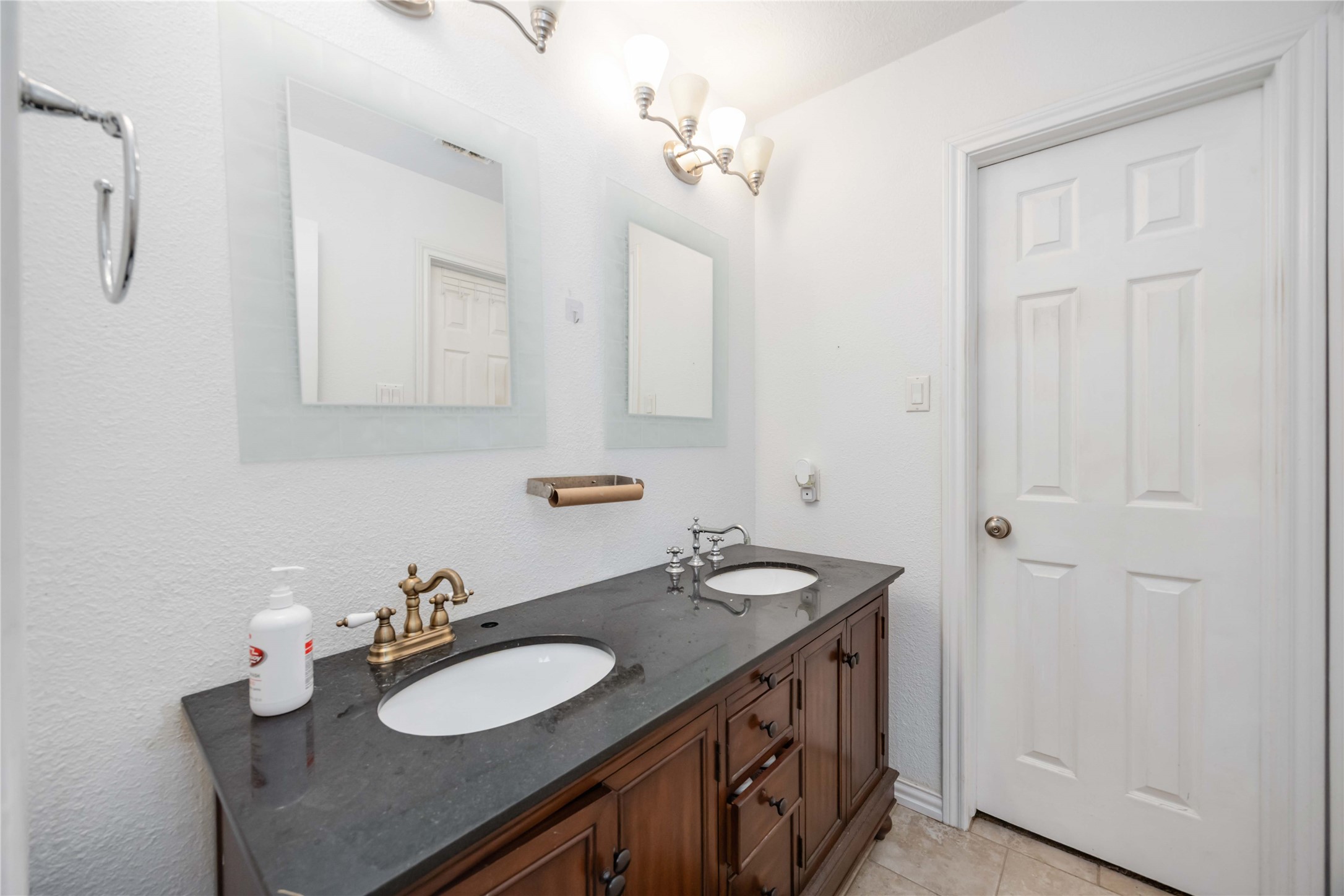 19811 Pine Wind Drive, Humble, TX 77346