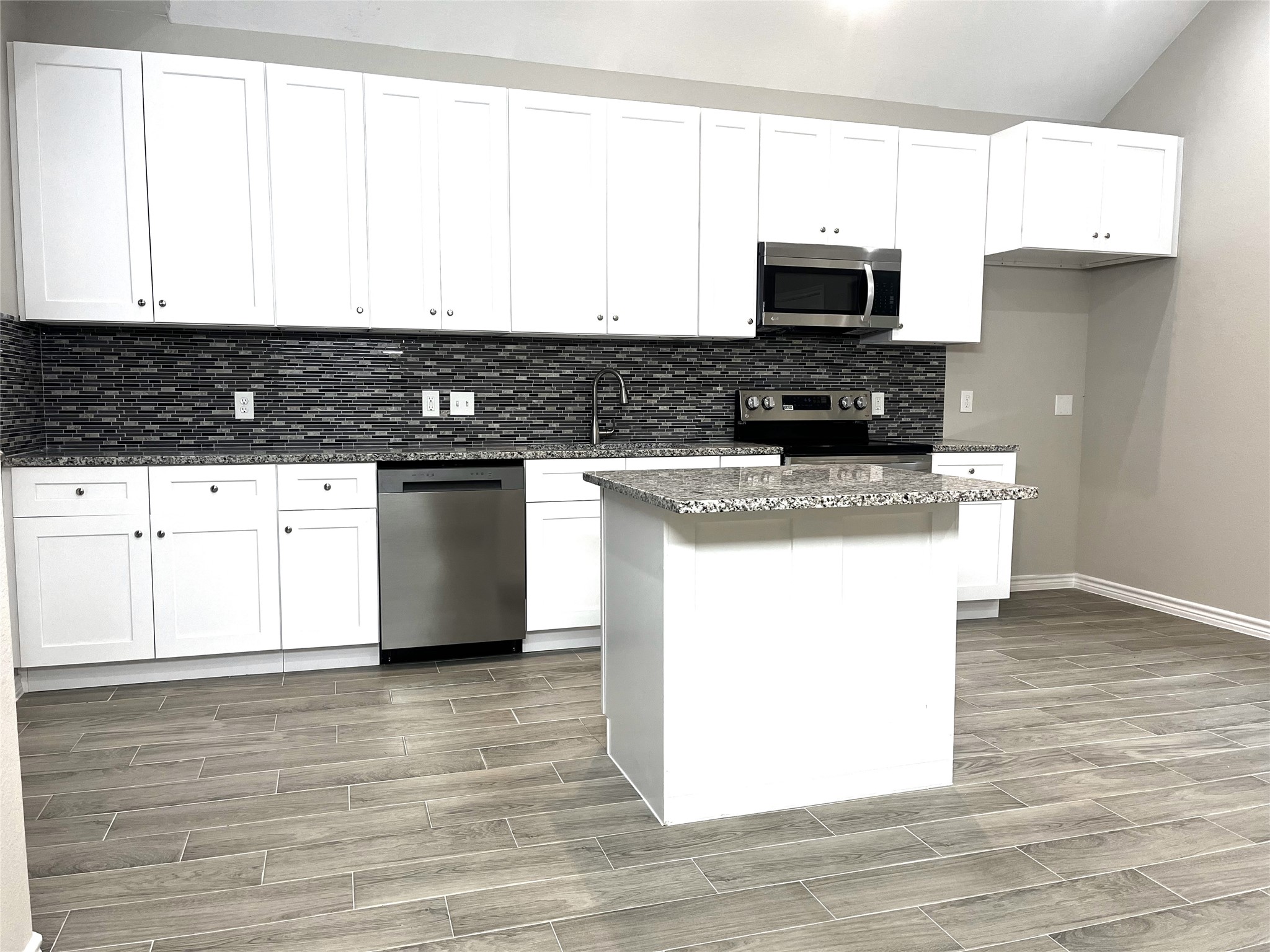 9083 Marigold Street, Wills Point, TX 77318