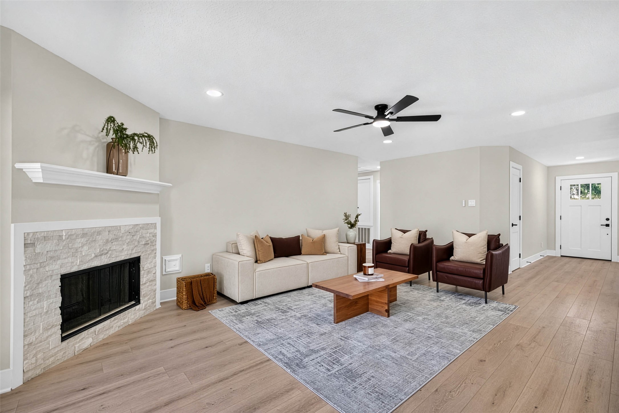 1723 Oak Ridge Drive, Kemah, TX 77565