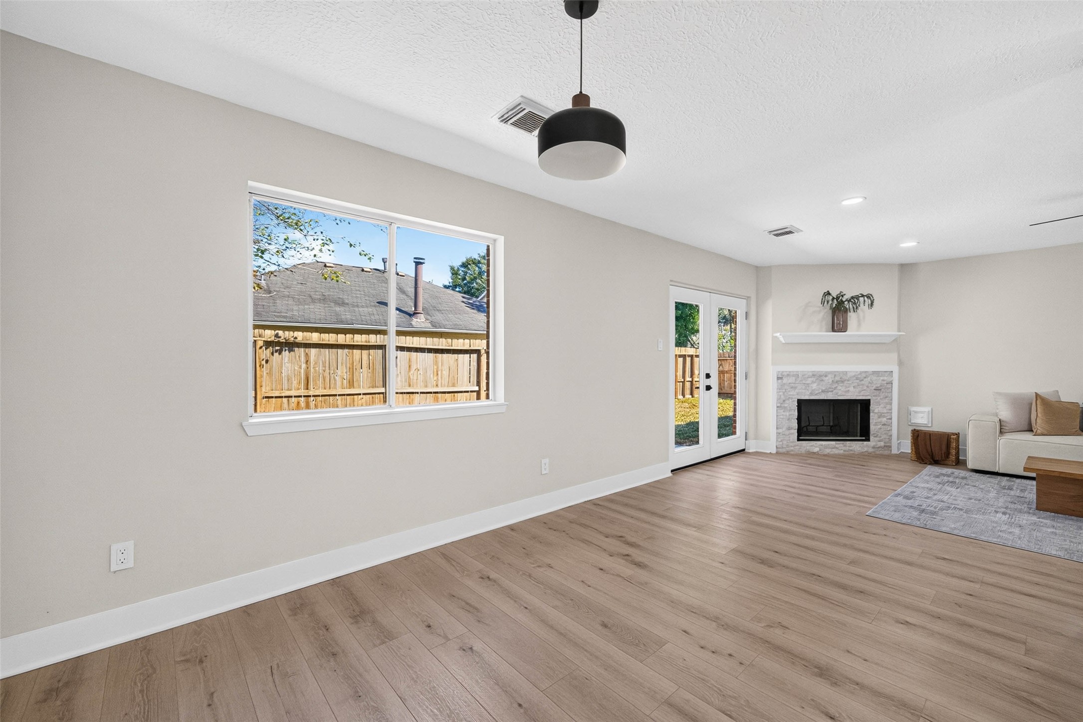 1723 Oak Ridge Drive, Kemah, TX 77565