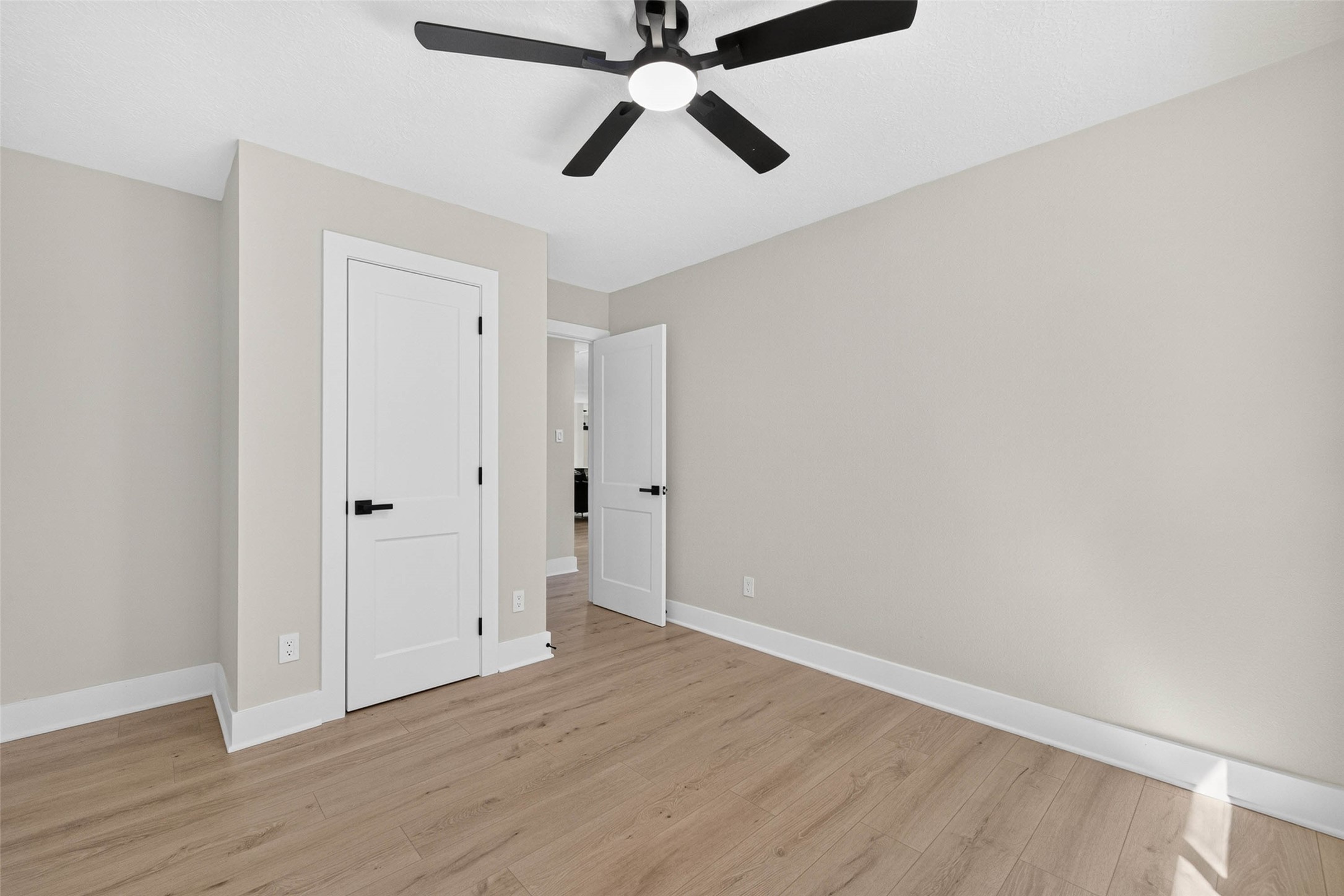 1723 Oak Ridge Drive, Kemah, TX 77565