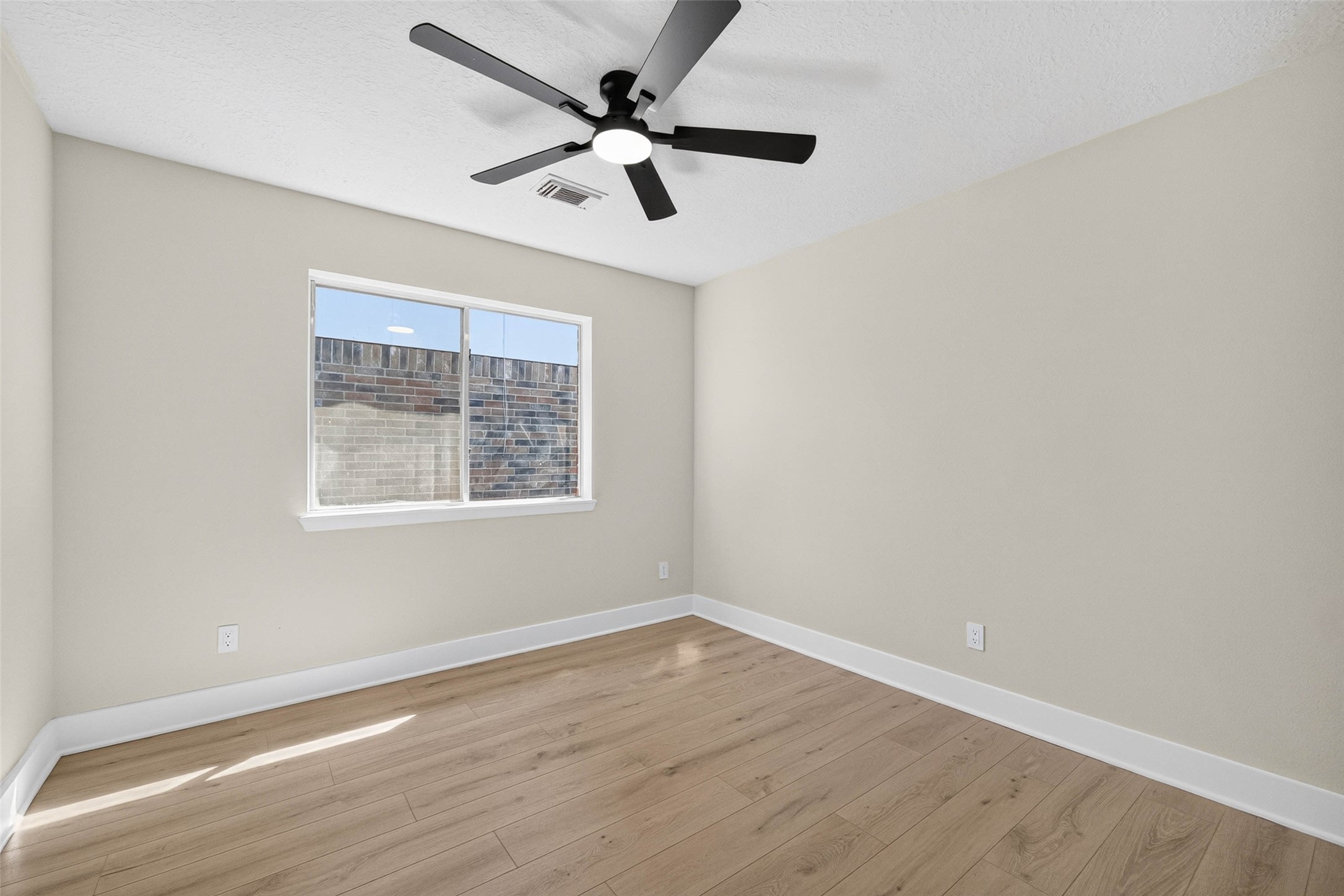 1723 Oak Ridge Drive, Kemah, TX 77565
