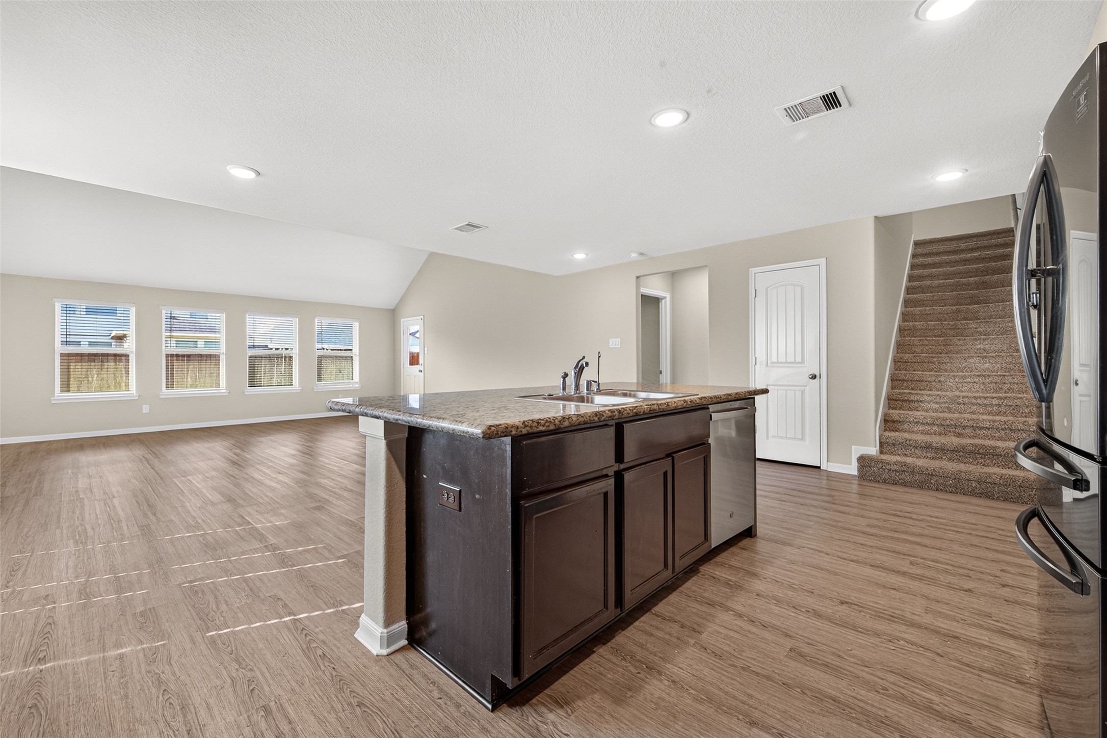 21 Rodeo Bend Drive, Manvel, TX 77578