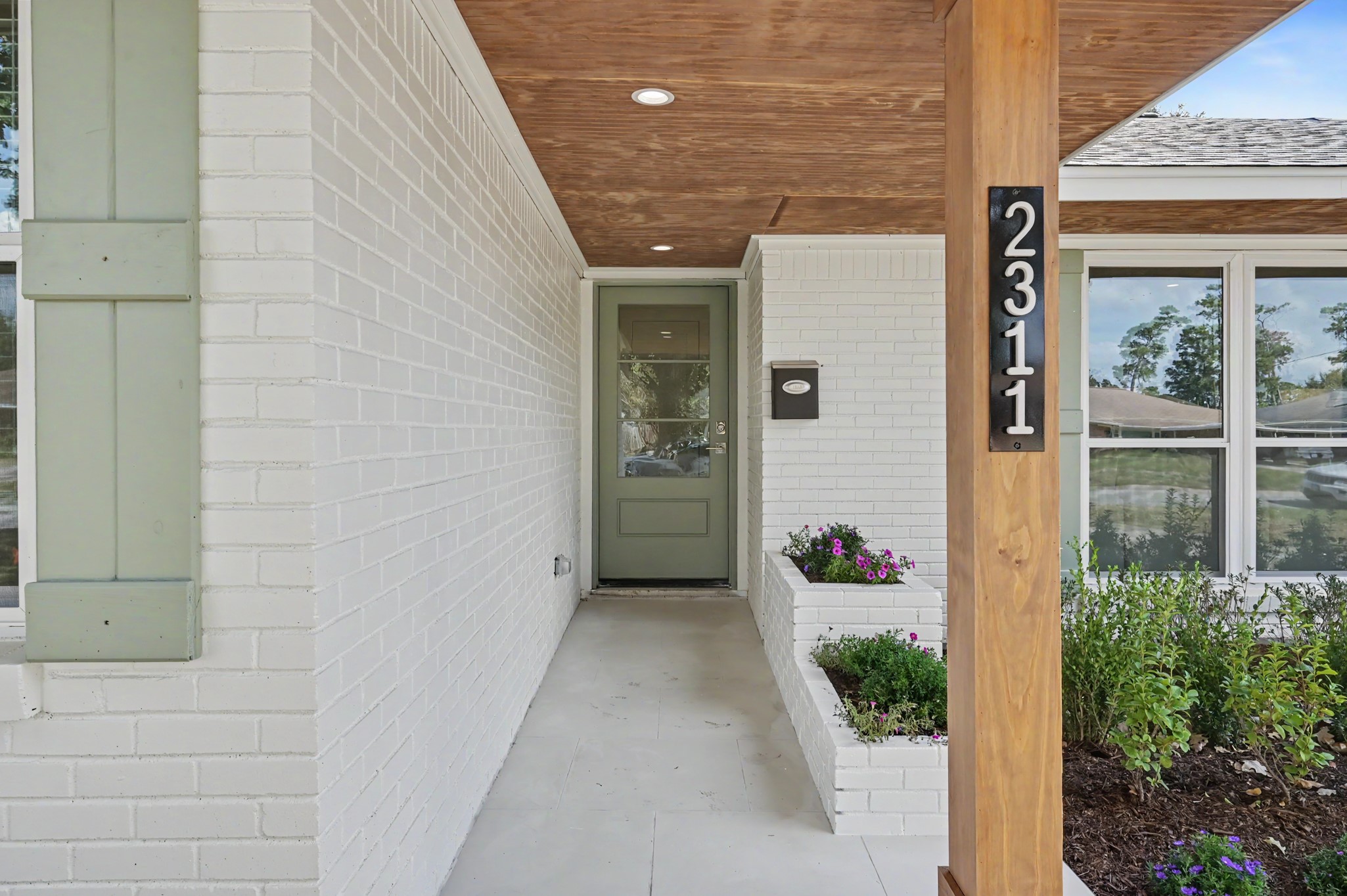 2311 Cheshire Lane, Houston, TX 77018