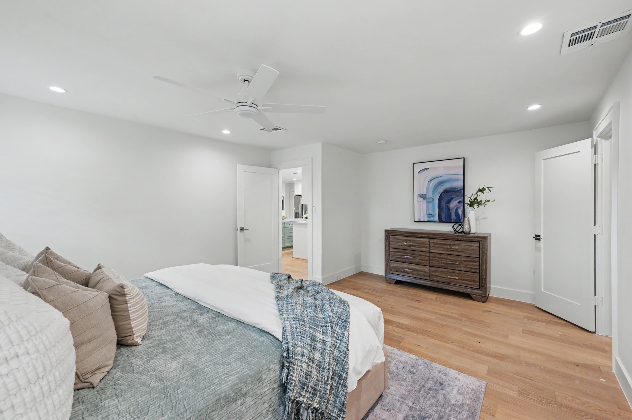 2311 Cheshire Lane, Houston, TX 77018