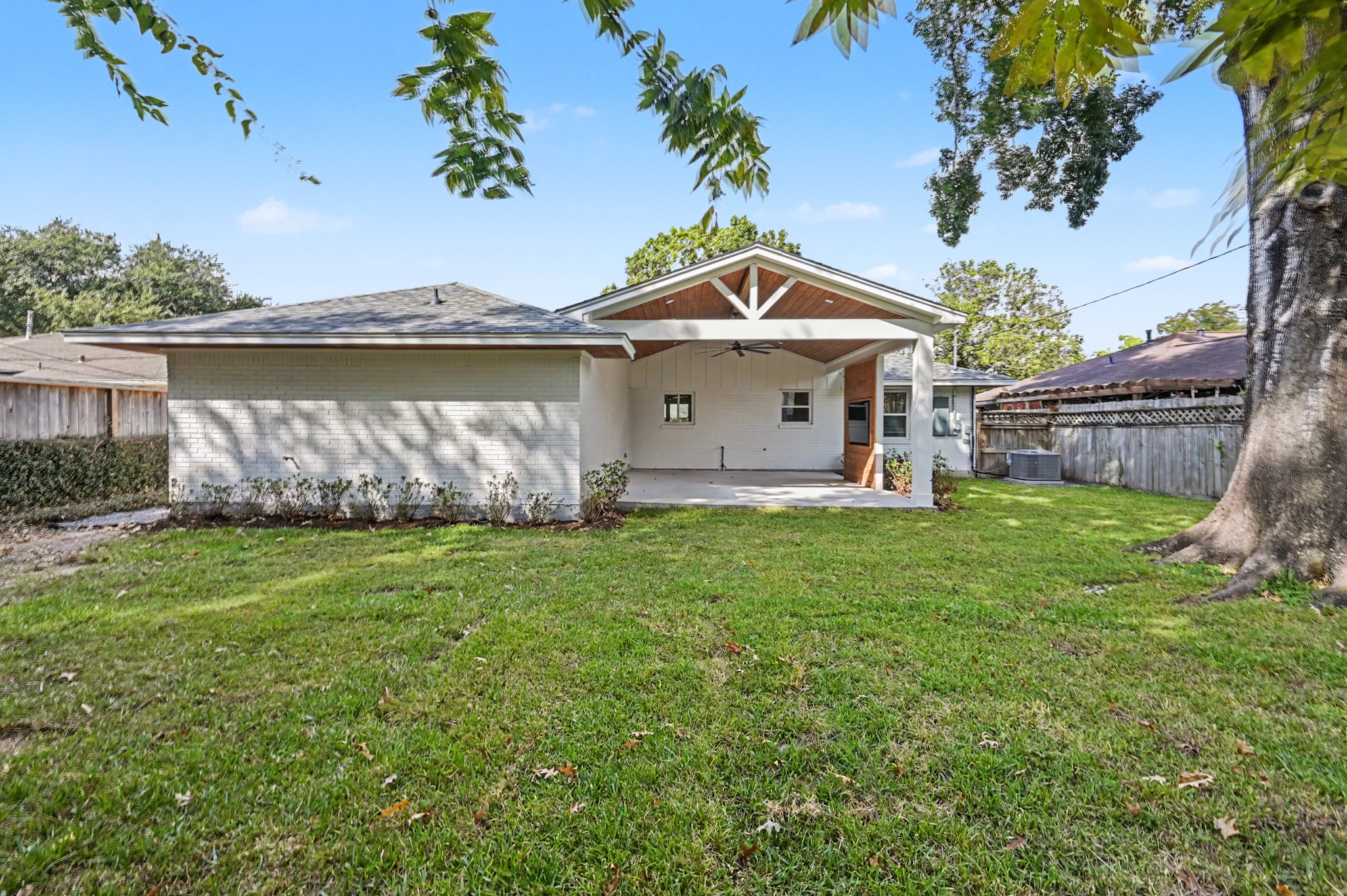 2311 Cheshire Lane, Houston, TX 77018
