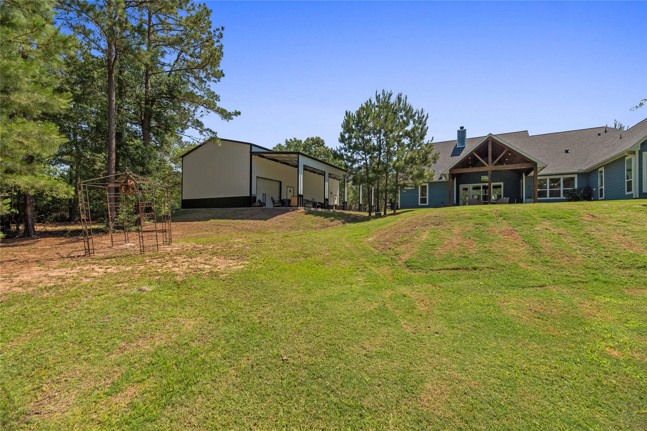29899 Equestrian Drive, Waller, TX 77484