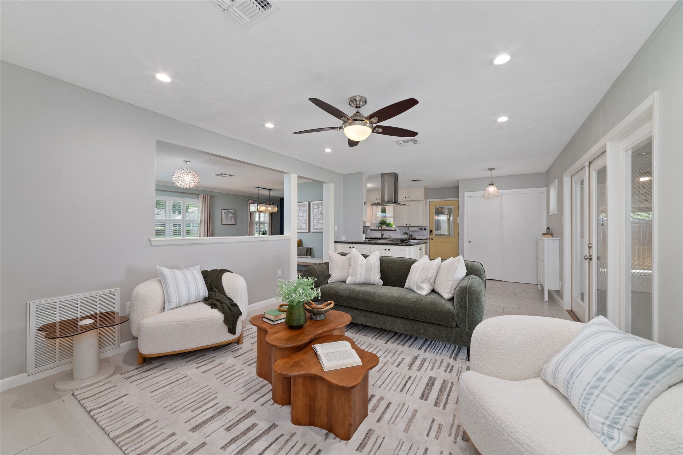 2127 Lazybrook Drive, Houston, TX 77008