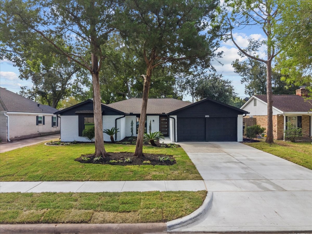 5933 Sanford Rd, Houston, TX 77096 5933 Sanford Rd, Houston, TX 77096