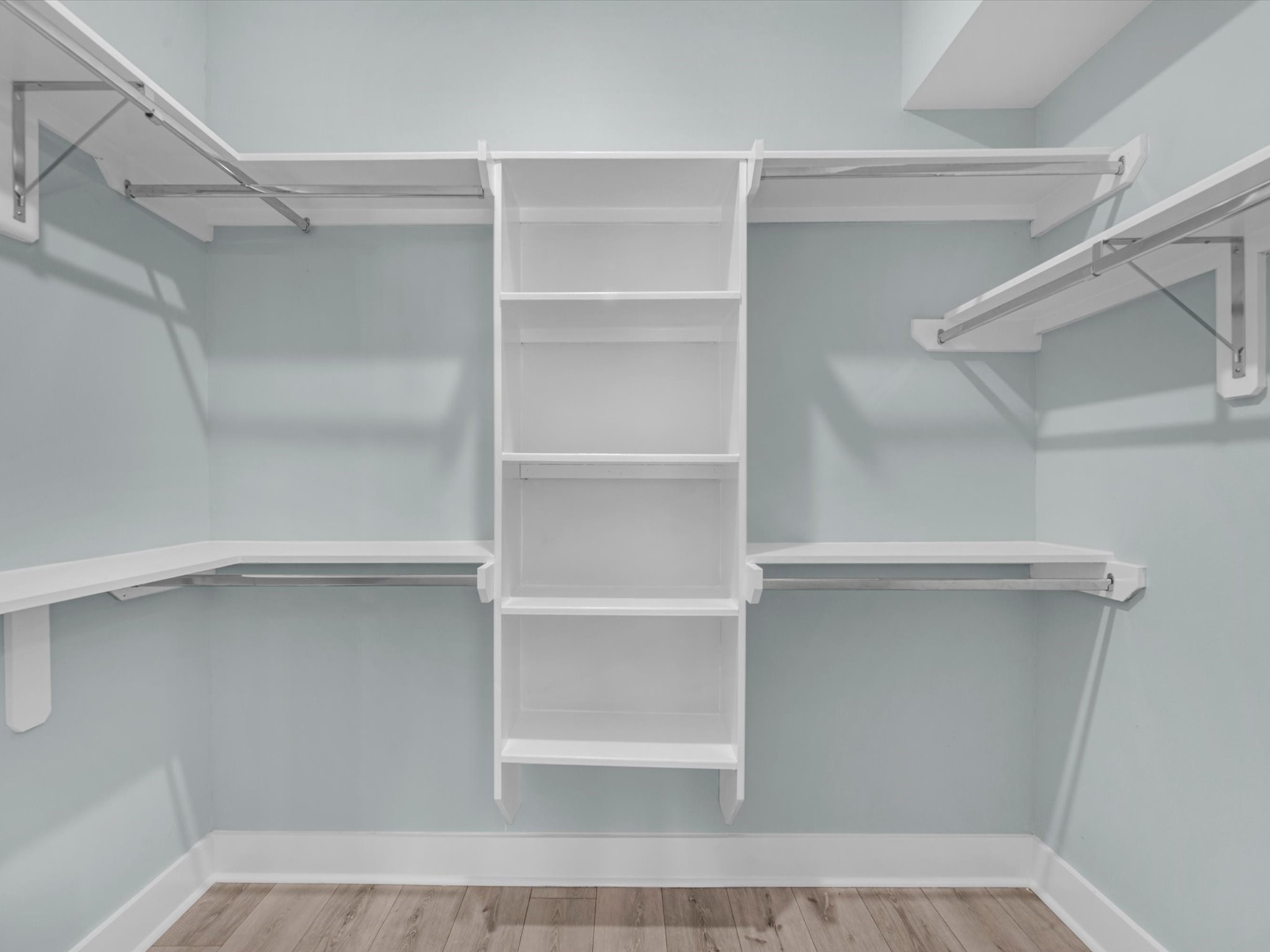 Walk In Closet
