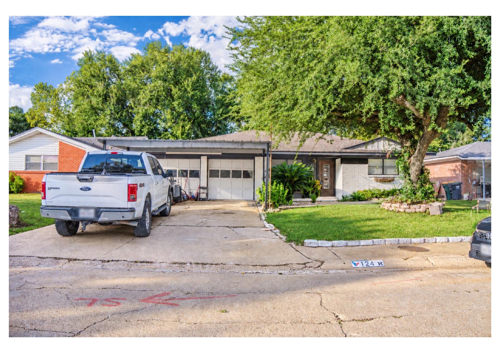 124 Bluebird Lane, Pasadena, TX 77502