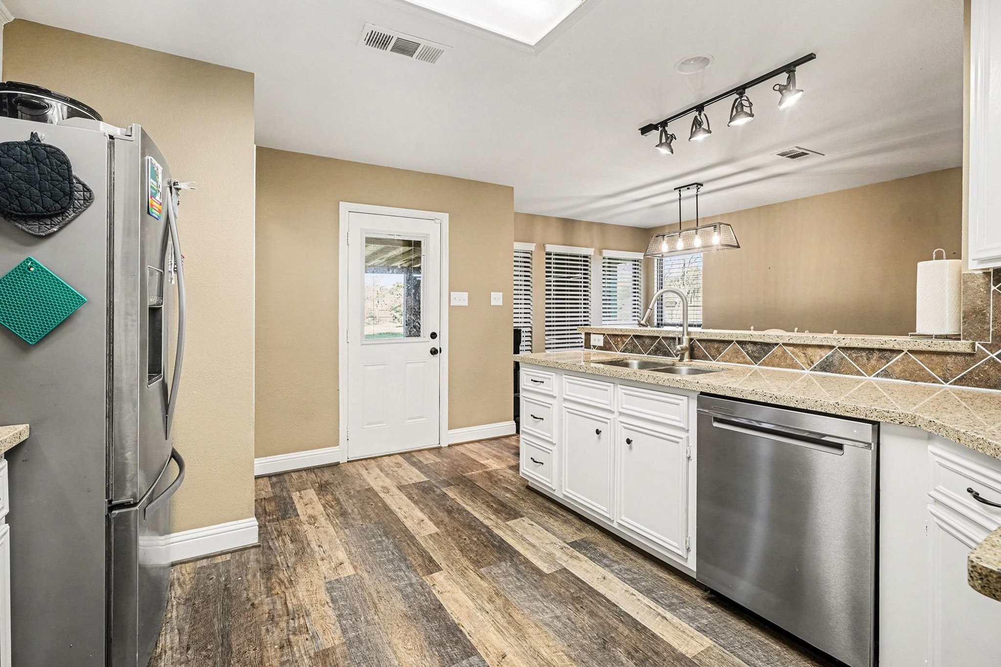 13402 Bob White Drive, Santa Fe, TX 77510