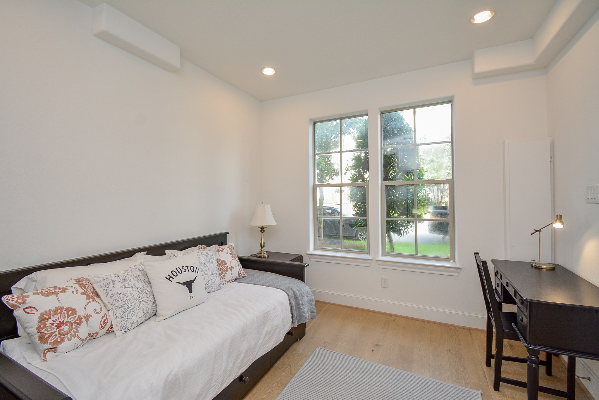 615 Nagle Street, Houston, TX 77003