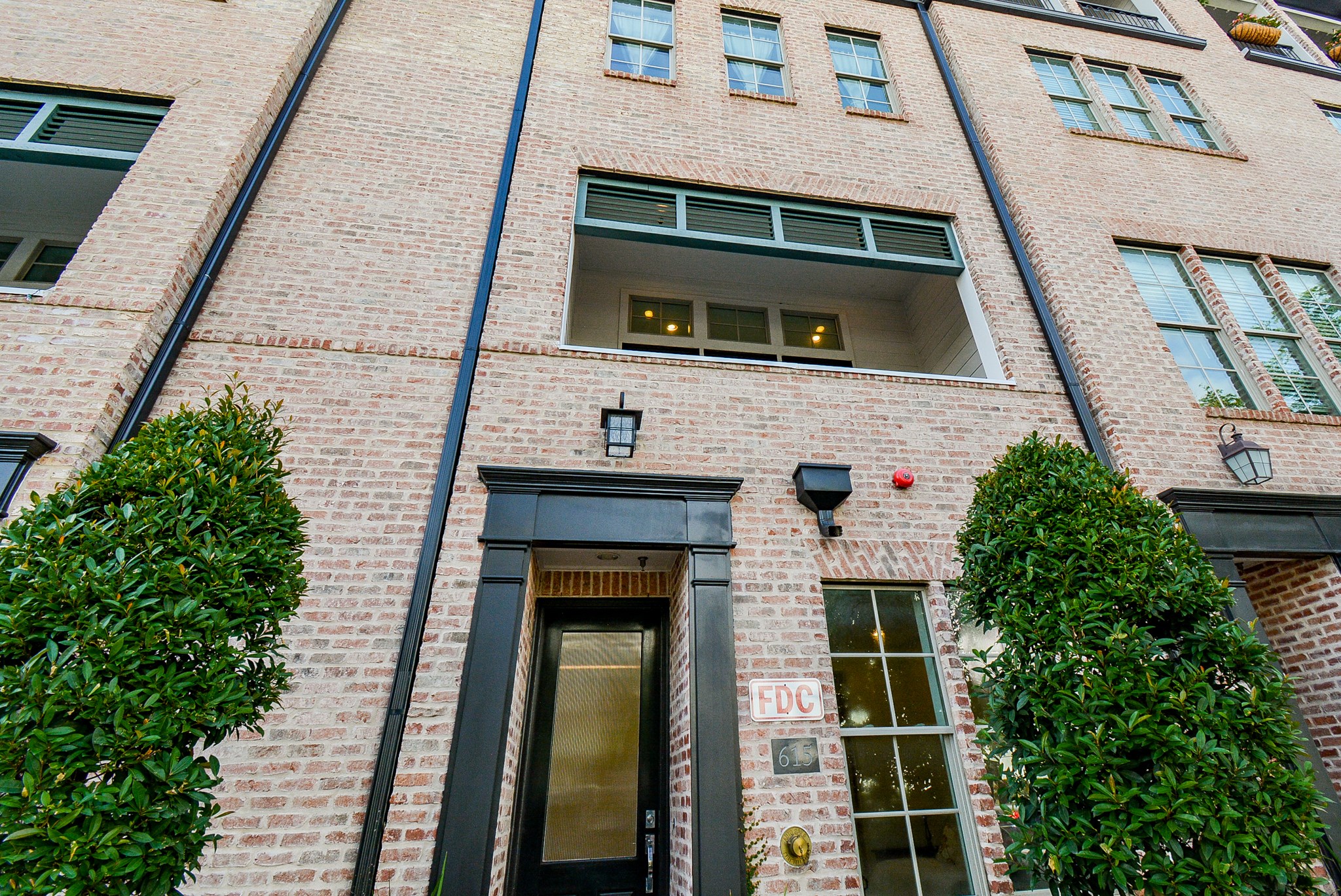615 Nagle Street, Houston, TX 77003