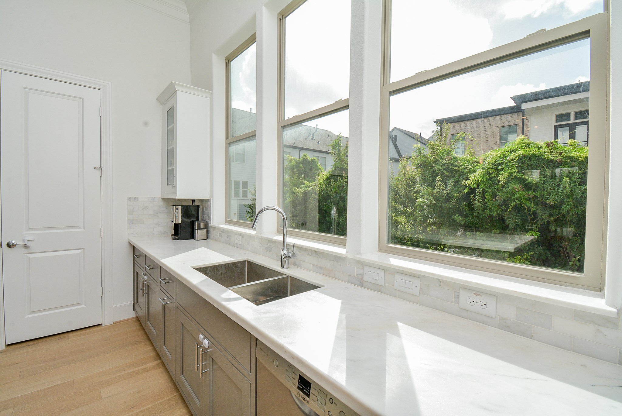 615 Nagle Street, Houston, TX 77003