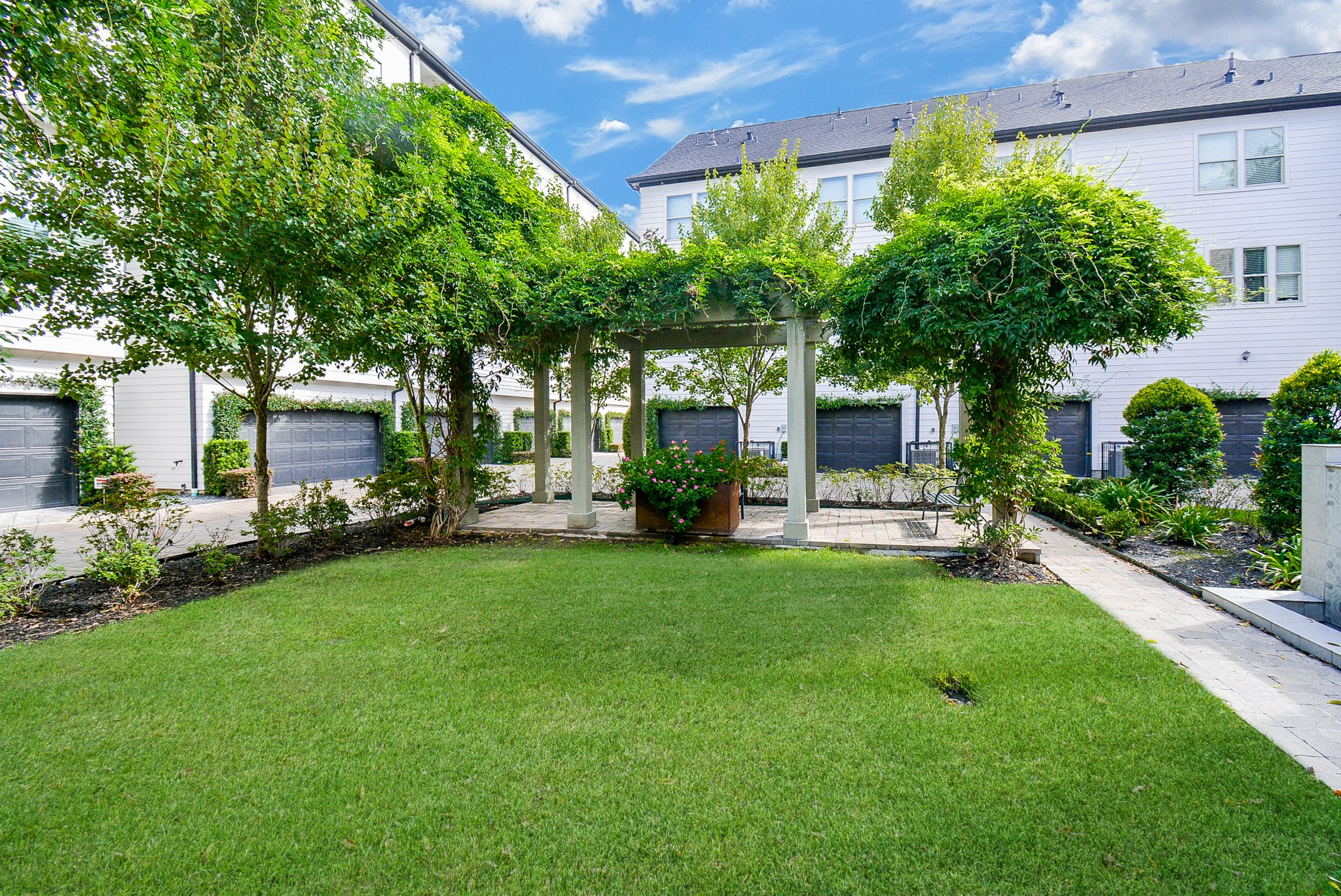 615 Nagle Street, Houston, TX 77003