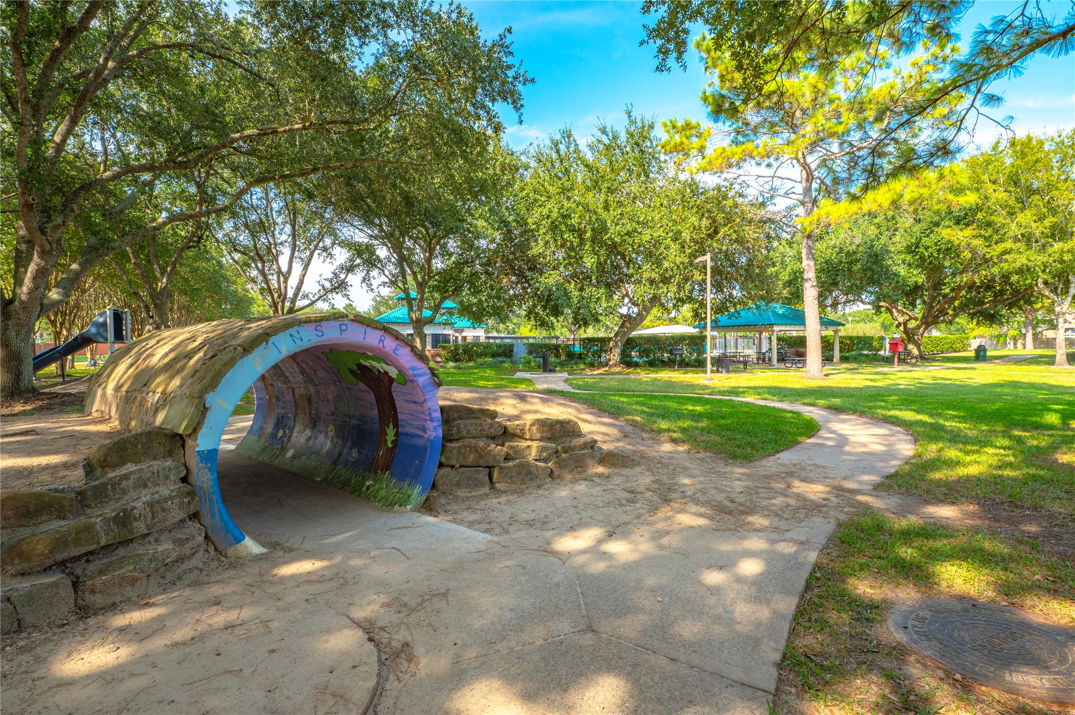 2143 Winding Springs Drive, League City, TX 77573