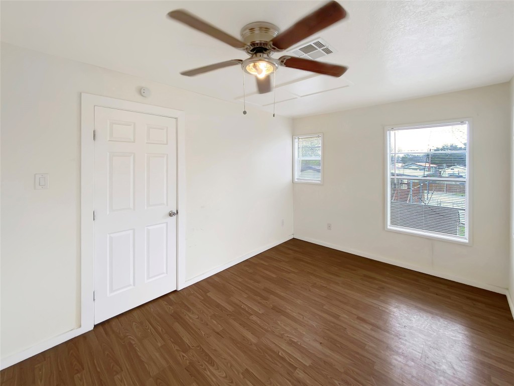 4815 8th Street, Bacliff, TX 77518
