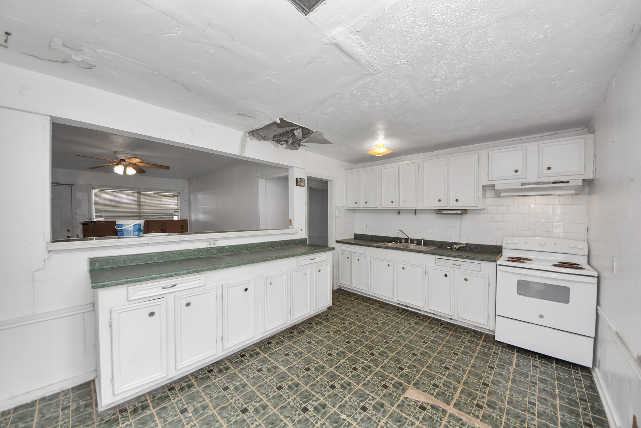4914 Paradise Lane, Houston, TX 77048