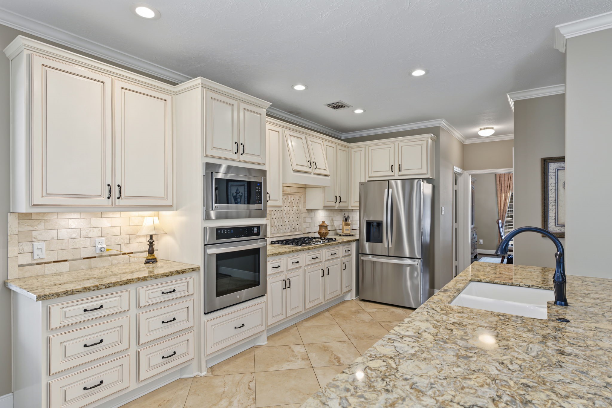 Updated kitchen with a bank of pull out drawers and "Smart ThinQ" technology appliances that can connect to Alexa!