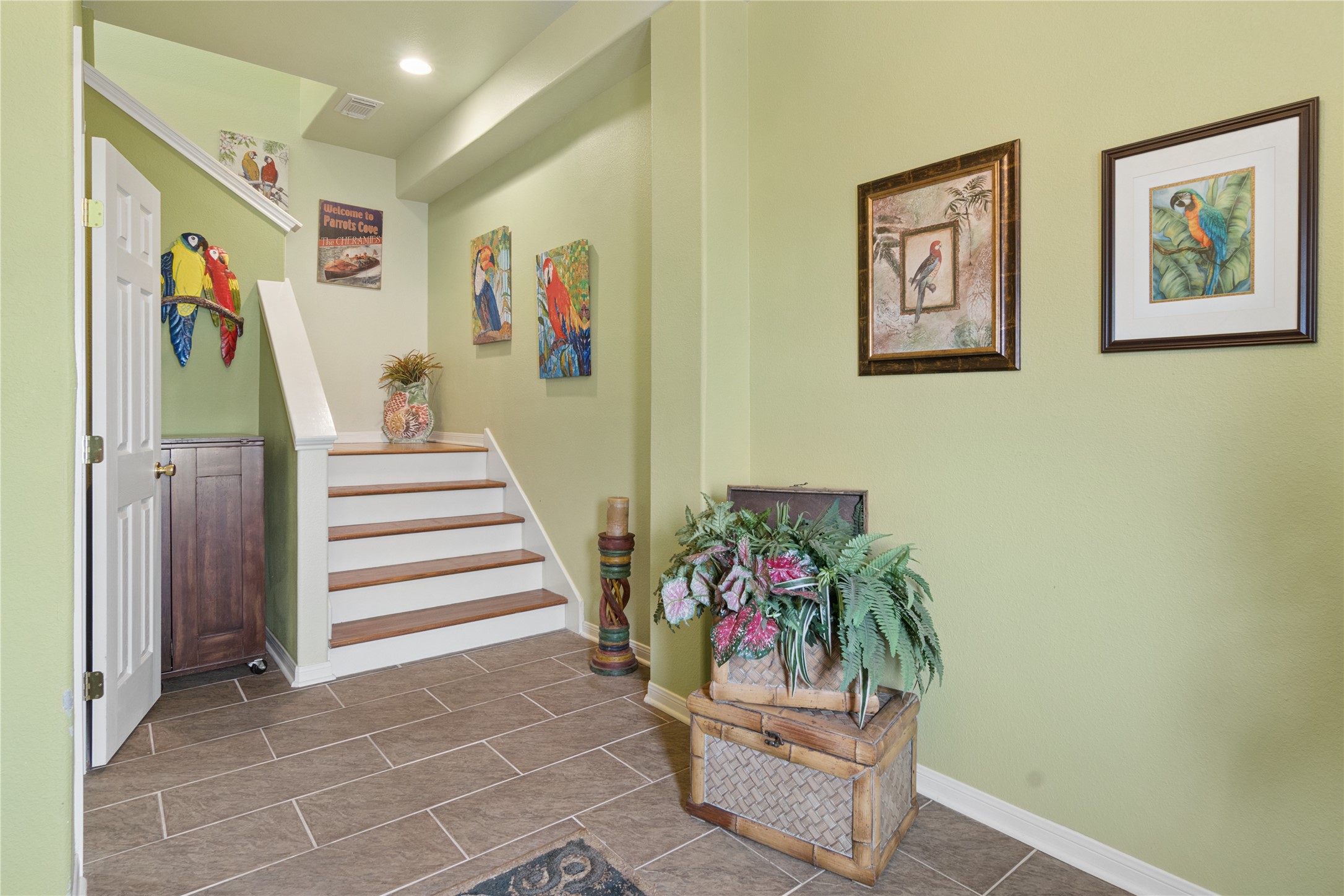 10 N Flamingo Street, La Marque, TX 77568 10 N Flamingo Street, La Marque, TX 77568