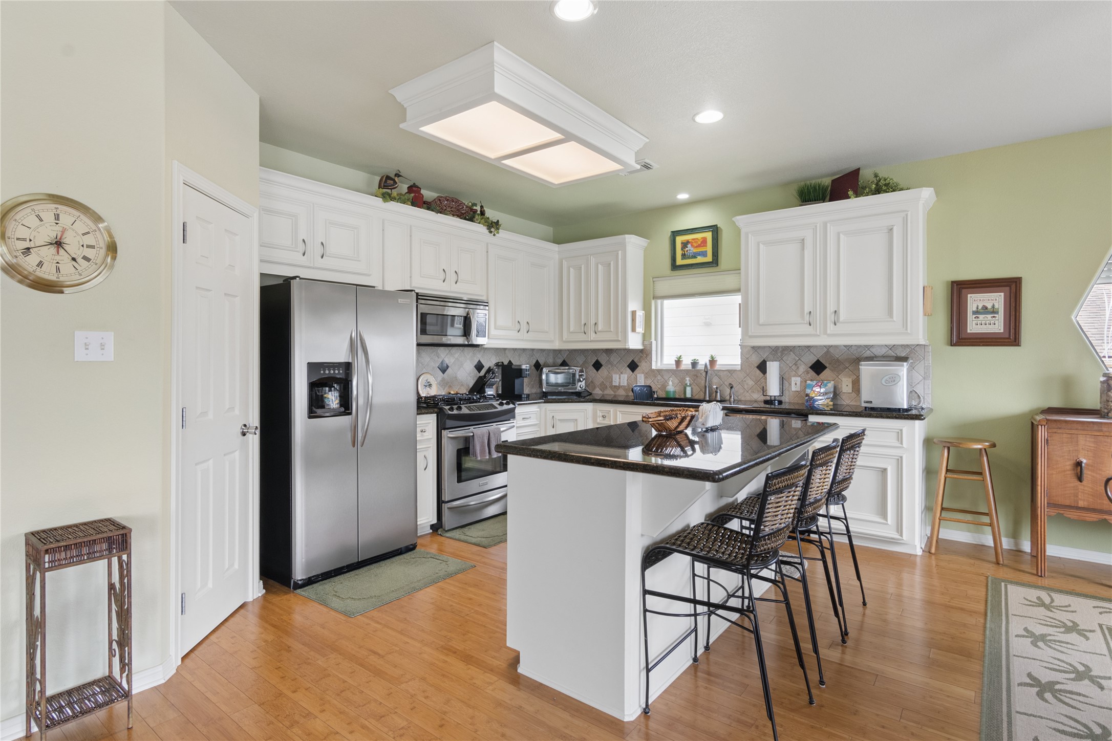 10 N Flamingo Street, La Marque, TX 77568