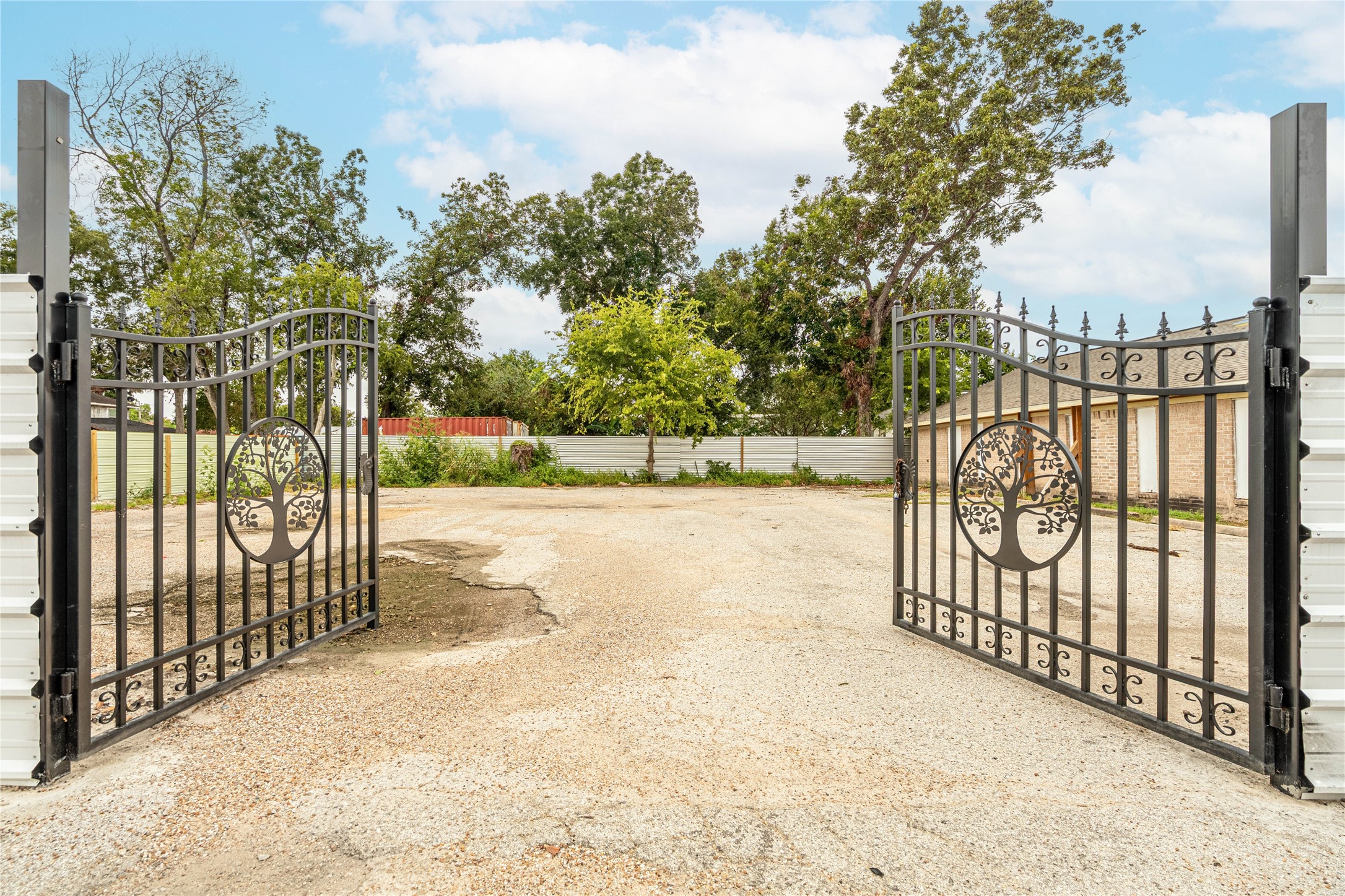 9535 Sweetwater Lane, Houston, TX 77037