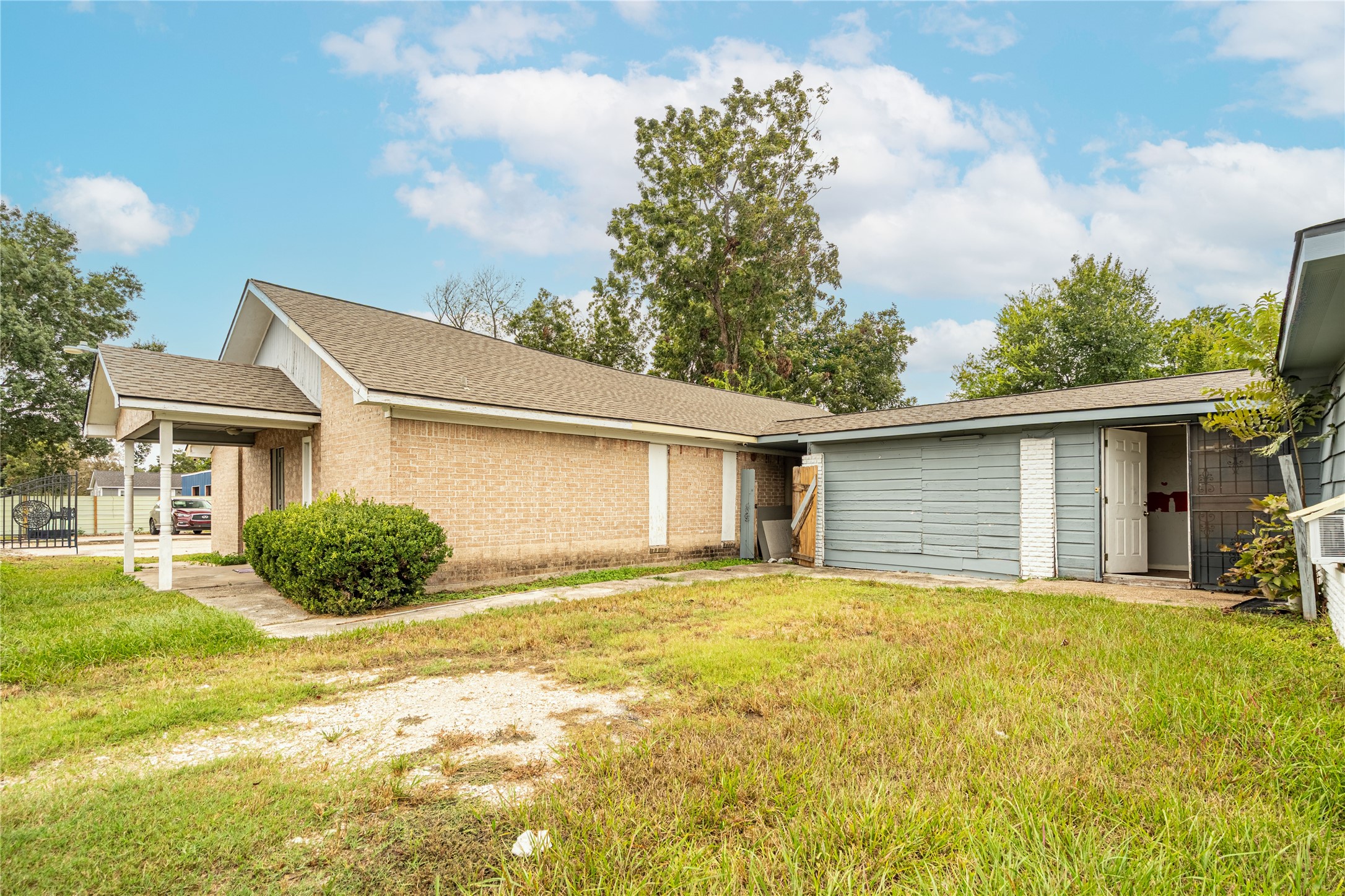 9535 Sweetwater Lane, Houston, TX 77037