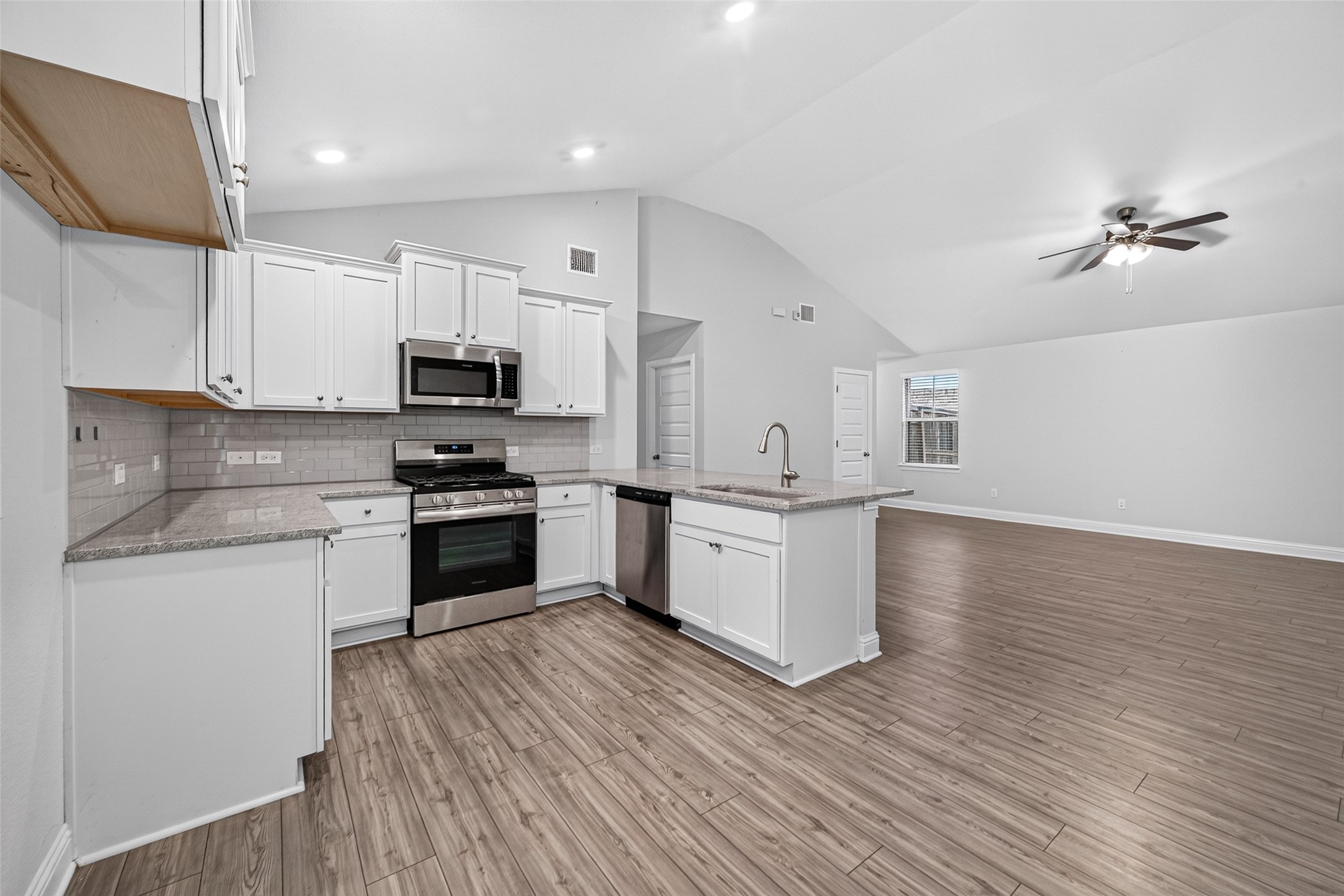 413 Aurora Creek Lane, Katy, TX 77493