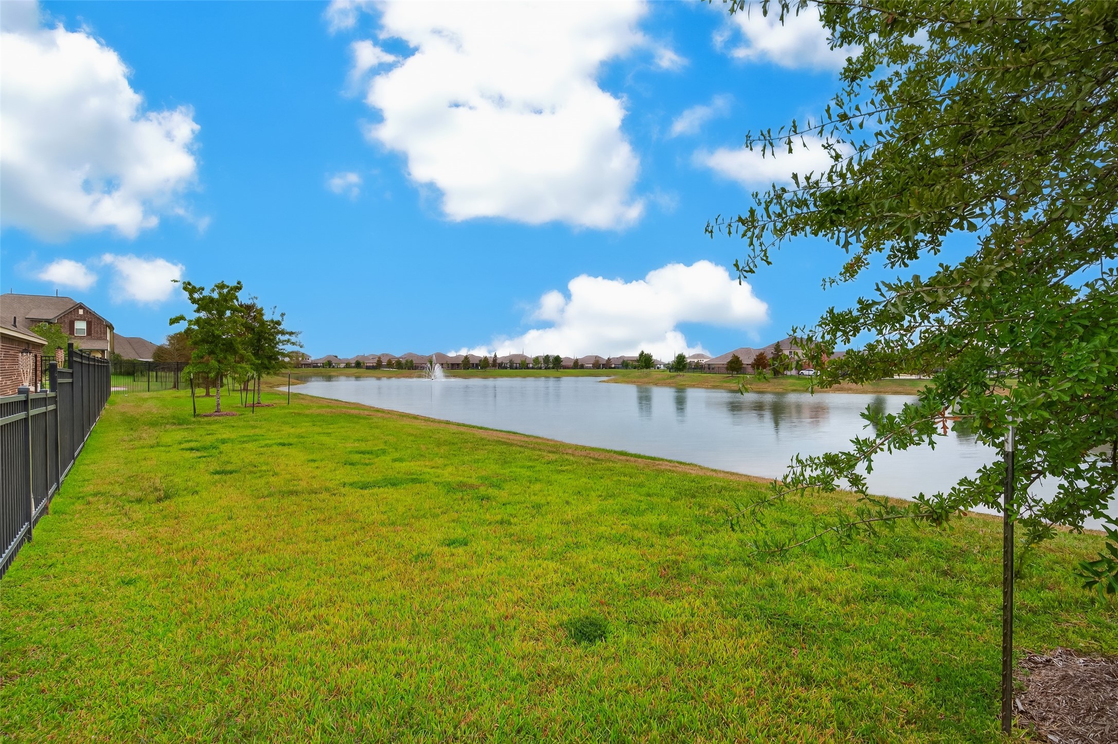 413 Aurora Creek Lane, Katy, TX 77493