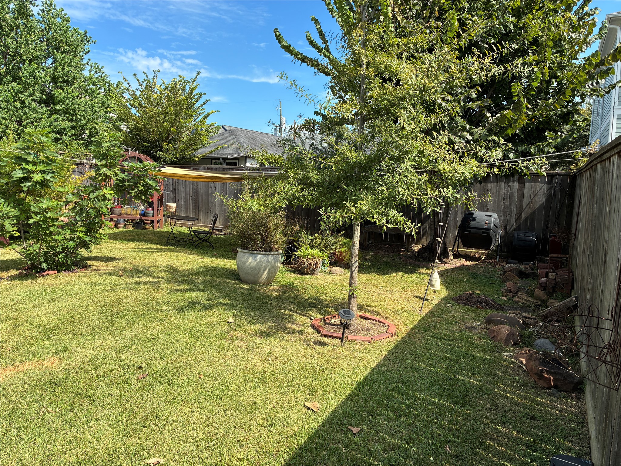 Recently installed 6 privacy fence in backyard.
