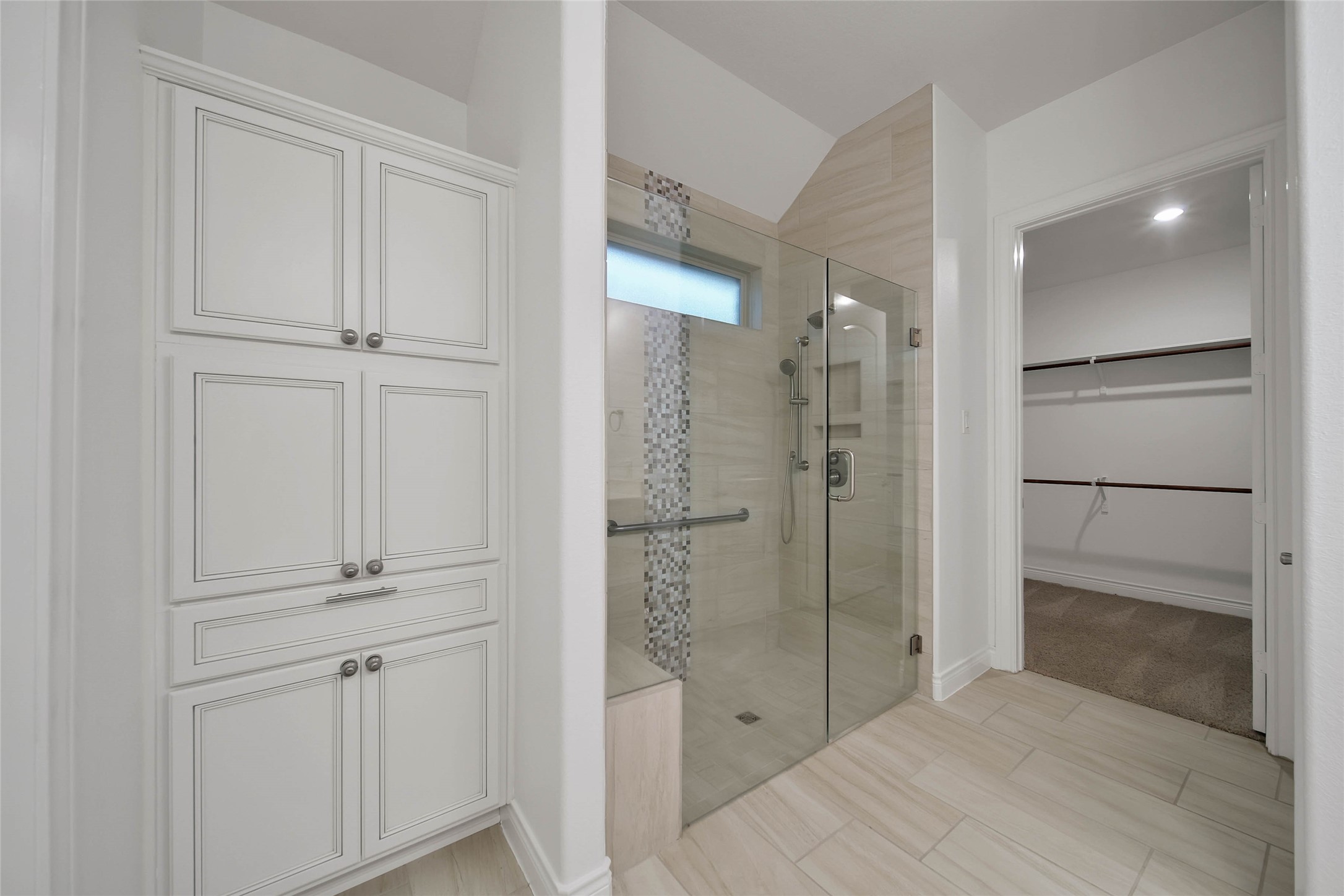 296 Dawn Brook Lane, Conroe, TX 77384