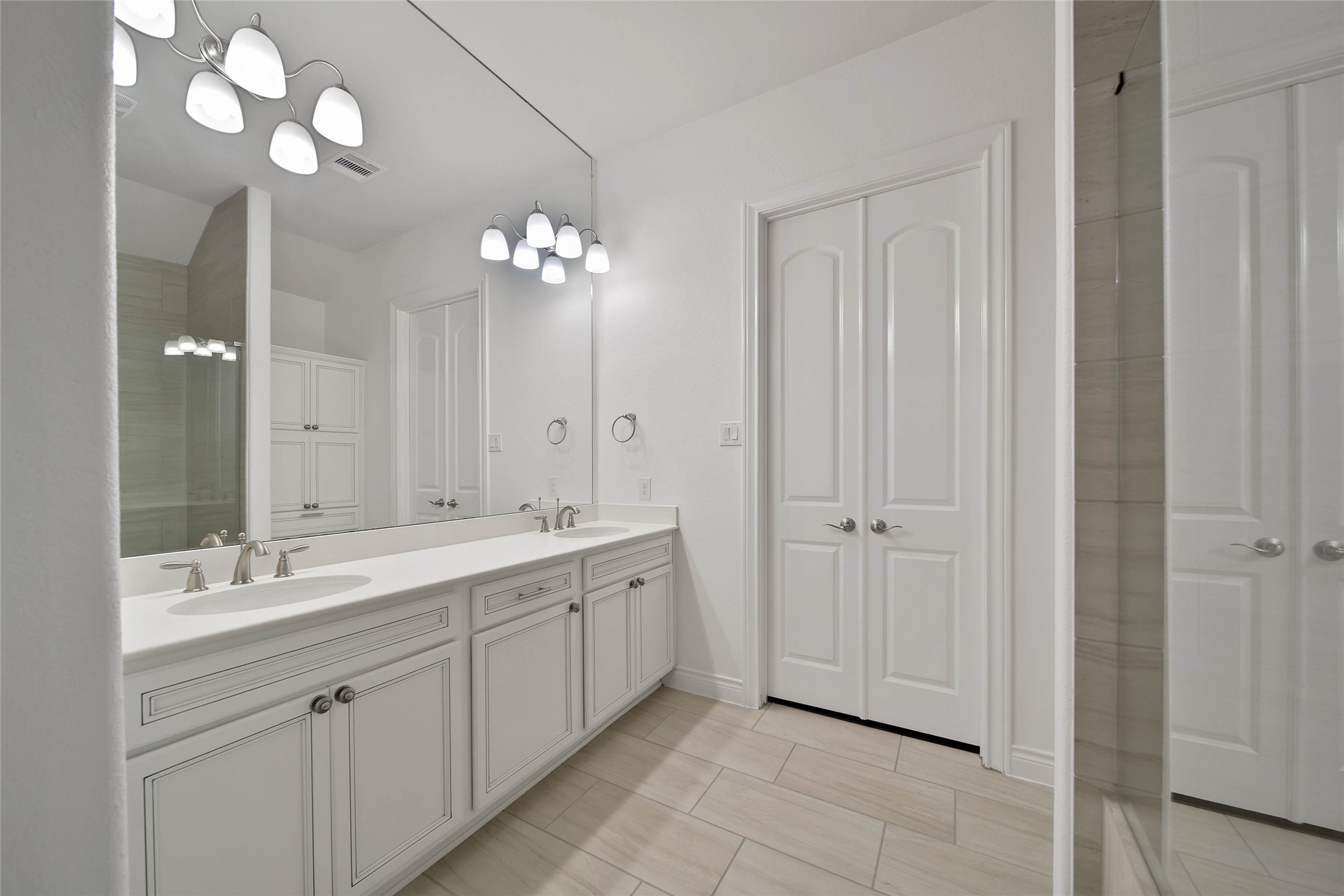 296 Dawn Brook Lane, Conroe, TX 77384