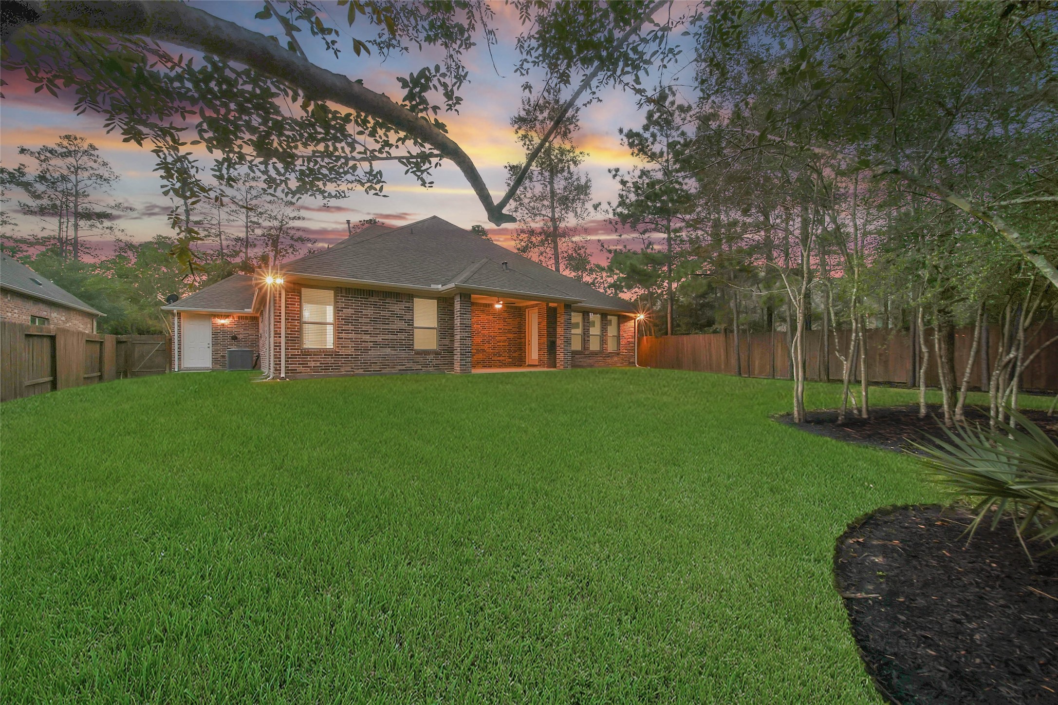 296 Dawn Brook Lane, Conroe, TX 77384