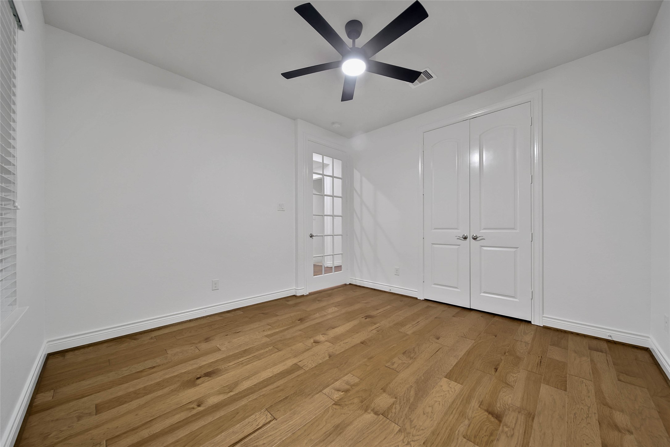 296 Dawn Brook Lane, Conroe, TX 77384