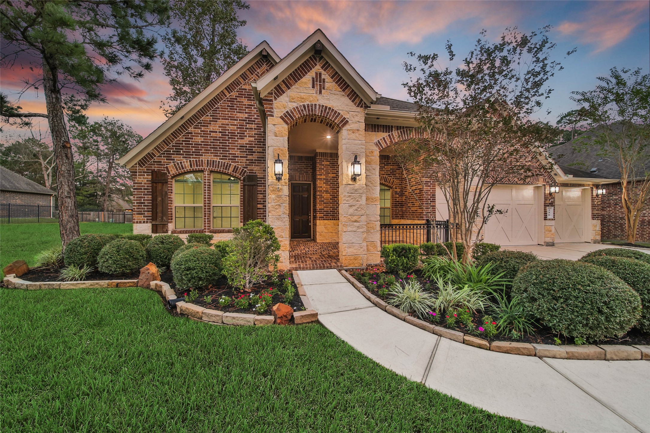 296 Dawn Brook Lane, Conroe, TX 77384 296 Dawn Brook Lane, Conroe, TX 77384