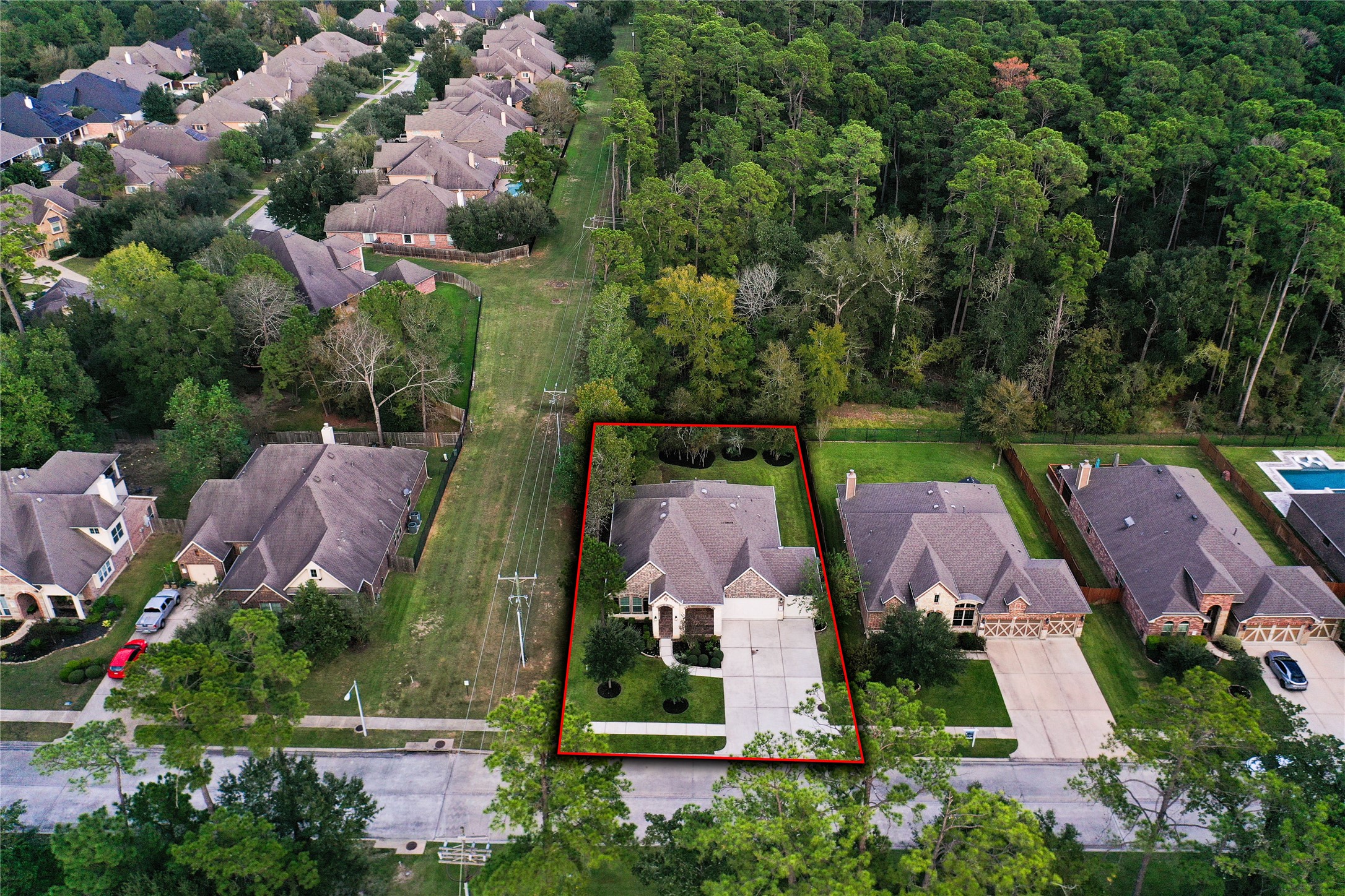 296 Dawn Brook Lane, Conroe, TX 77384