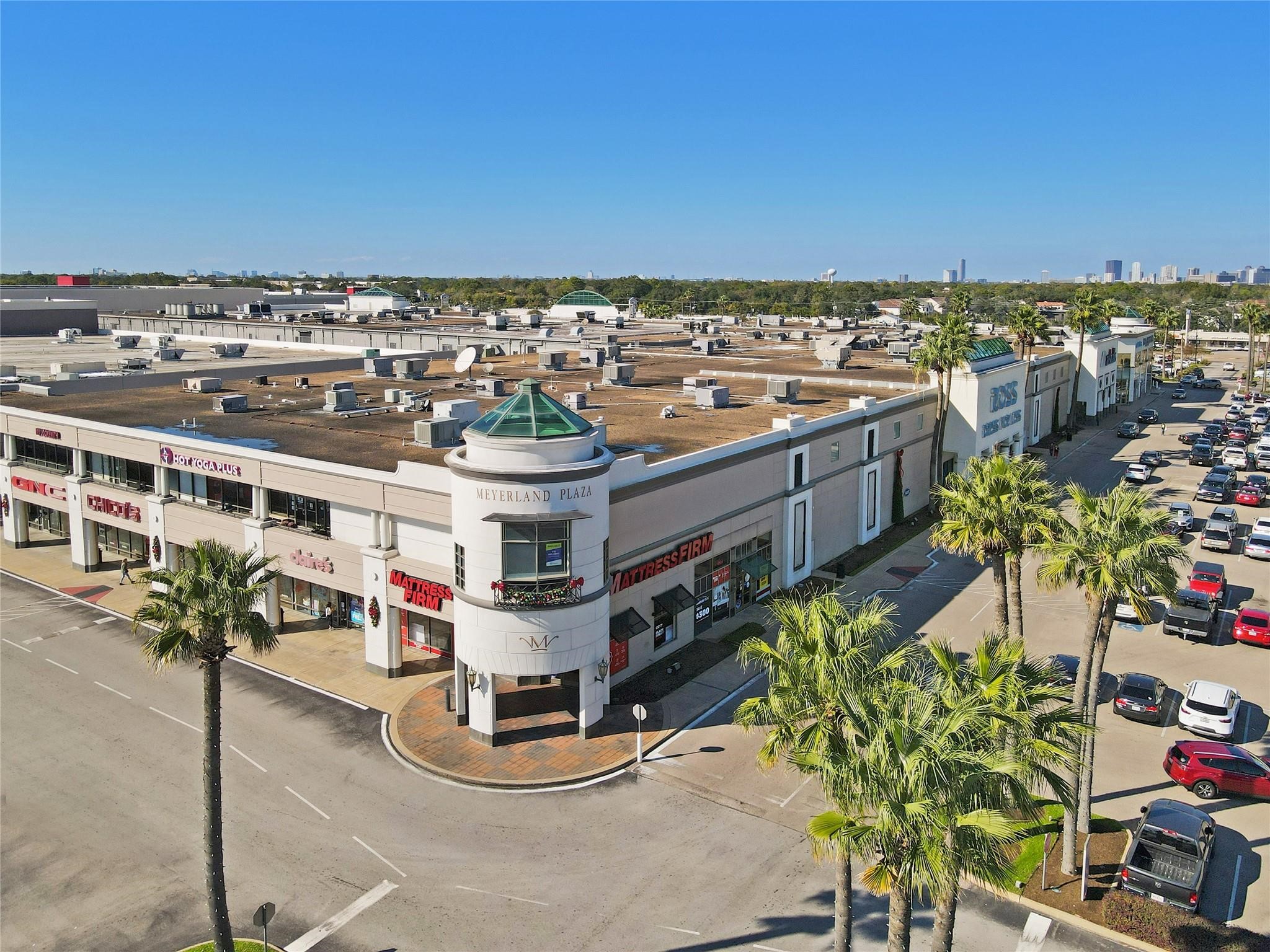 Beck Prime, Starbucks, Target, Dicks Sporting Goods, Nordstrom Rack, Los Tios and Escalantes are just a few of the restaurants and stores that can be found at Meyerland Plaza.