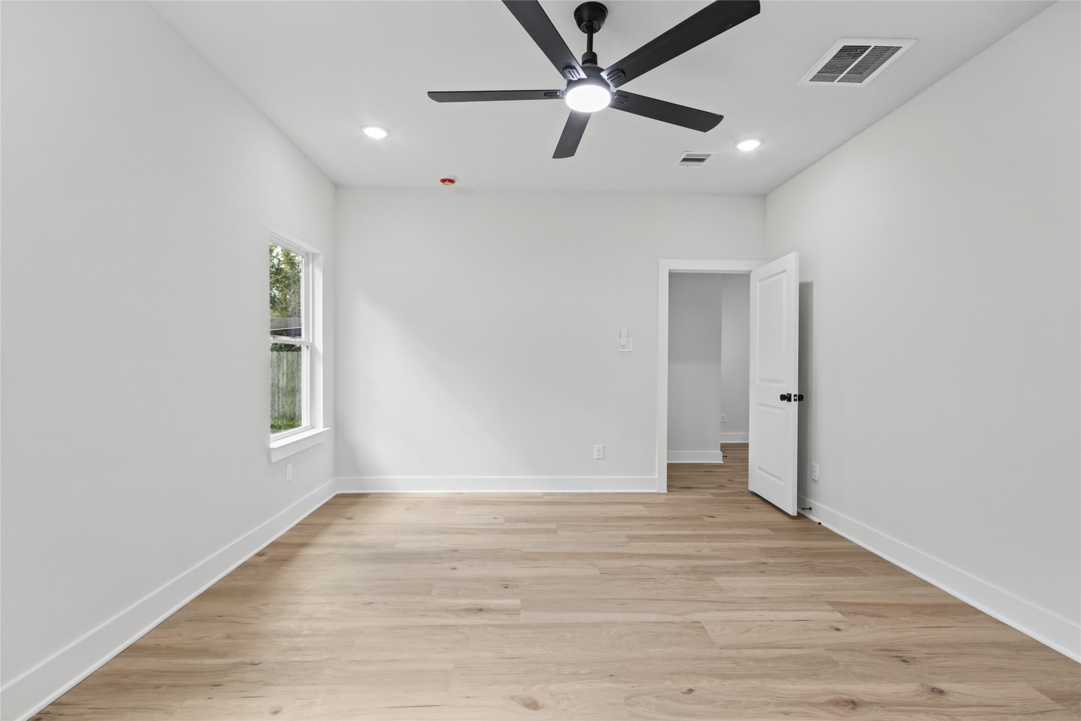 12025 21st Street, Santa Fe, TX 77510
