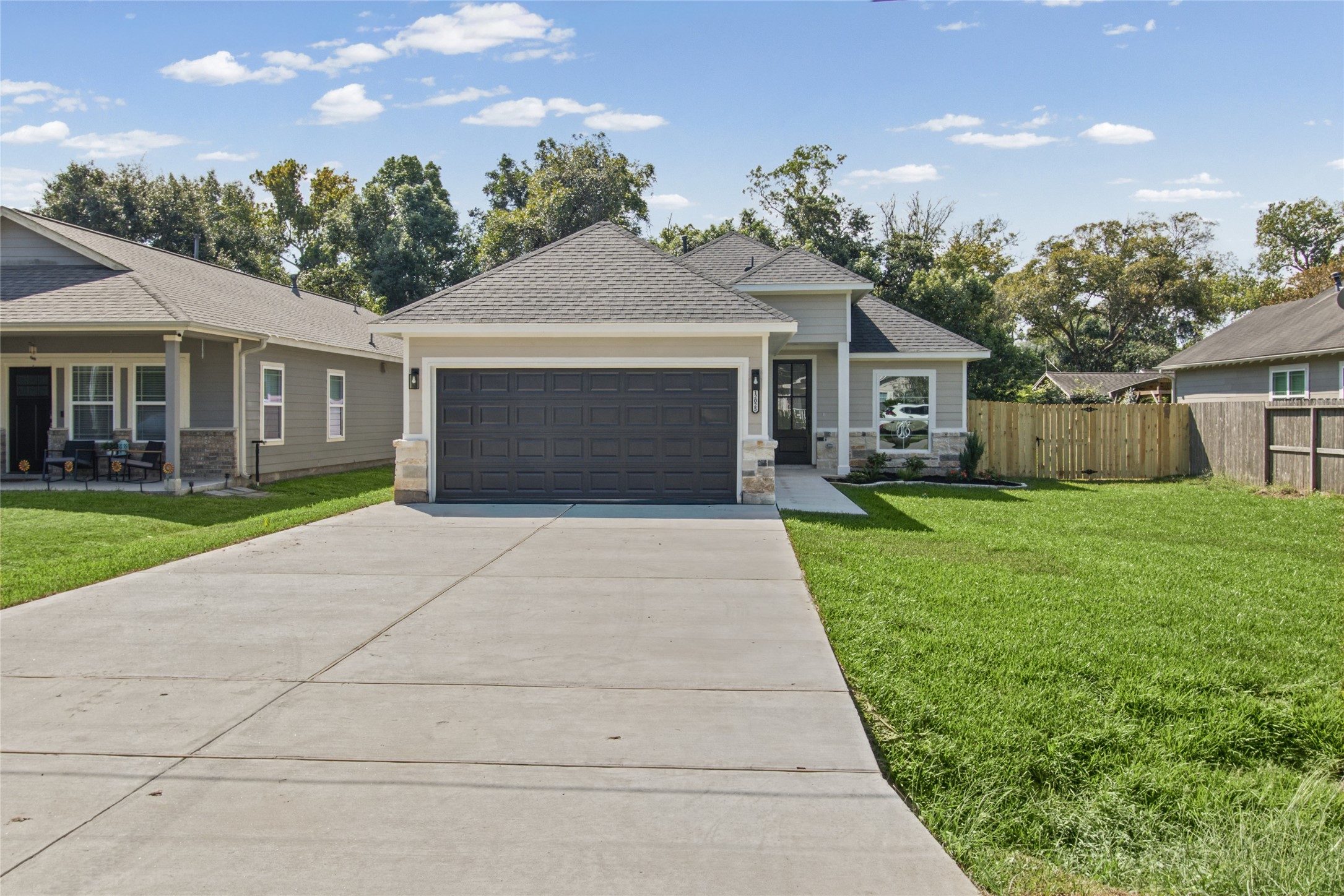 12025 21st Street, Santa Fe, TX 77510