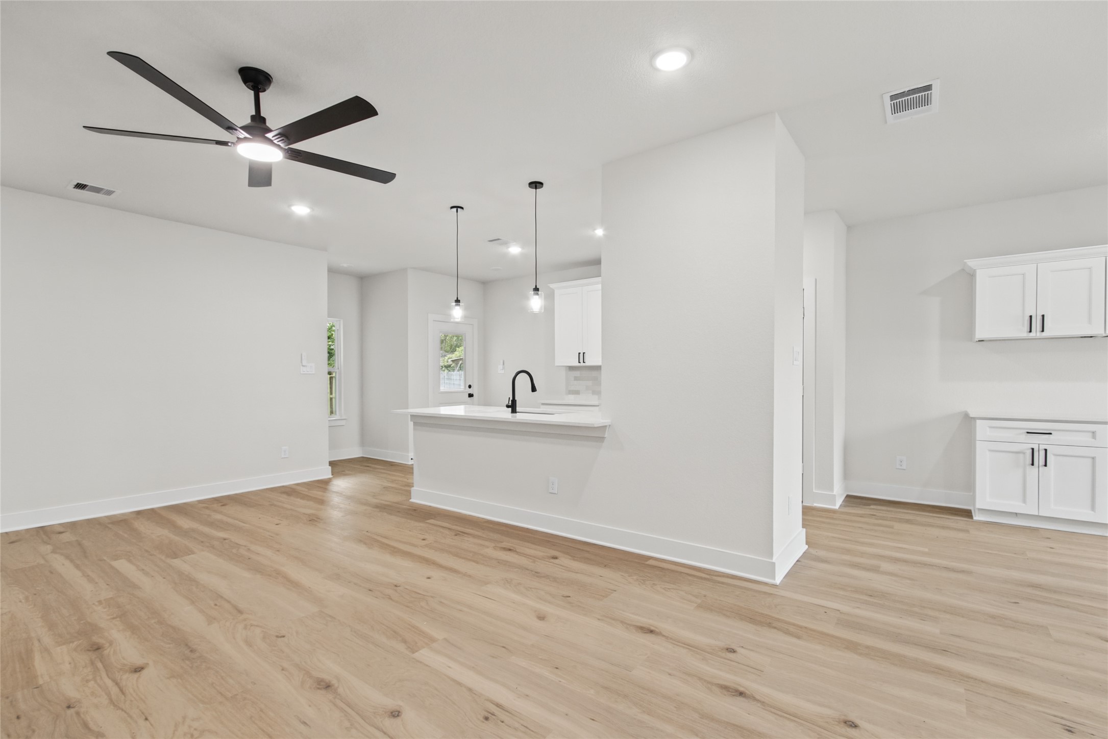12025 21st Street, Santa Fe, TX 77510