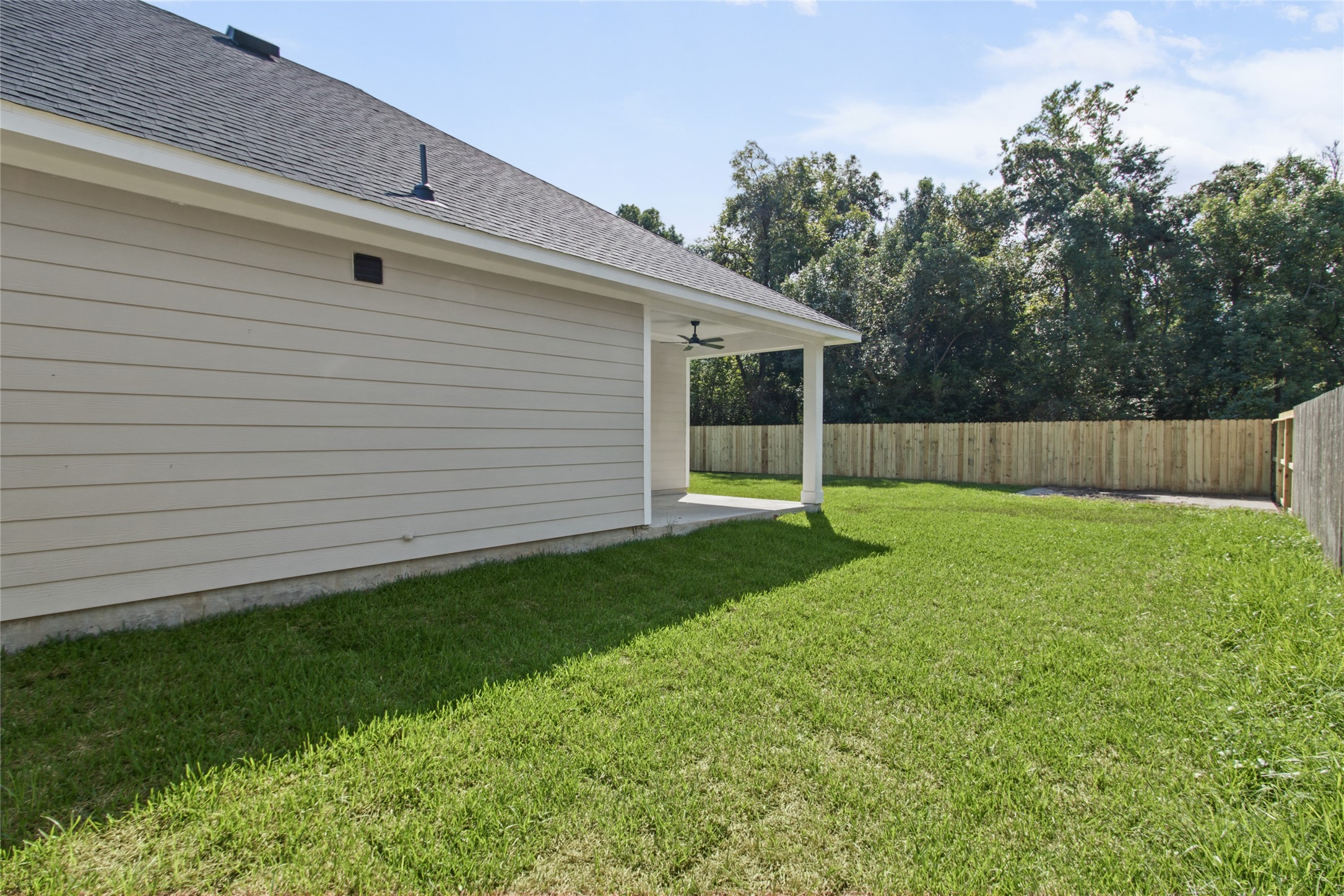 12025 21st Street, Santa Fe, TX 77510