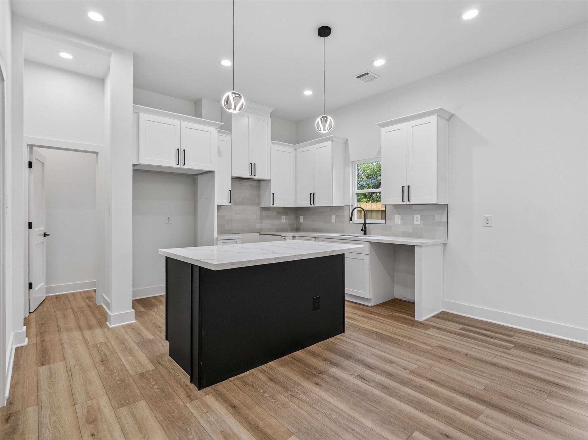 6801 Apollo Street, #A, Houston, TX 77091