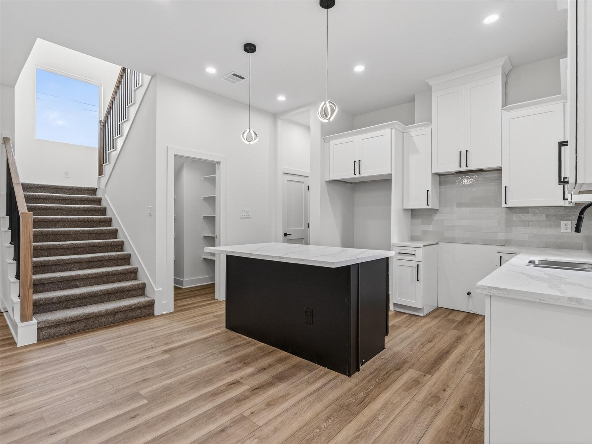 6801 Apollo Street, #A, Houston, TX 77091