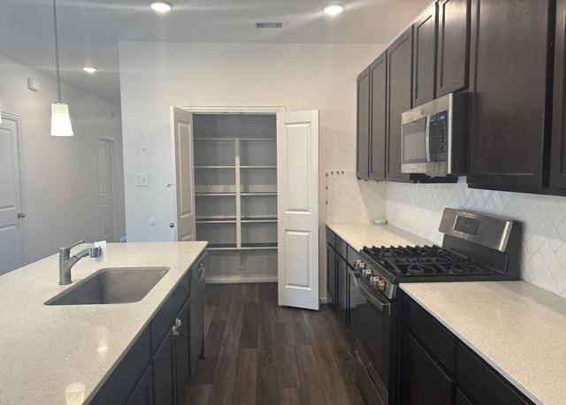30216 Arnold Branch Drive, Magnolia, TX 77355