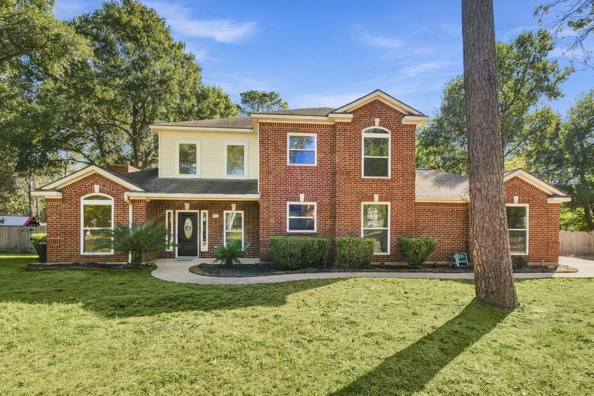 Beautiful curb appeal!